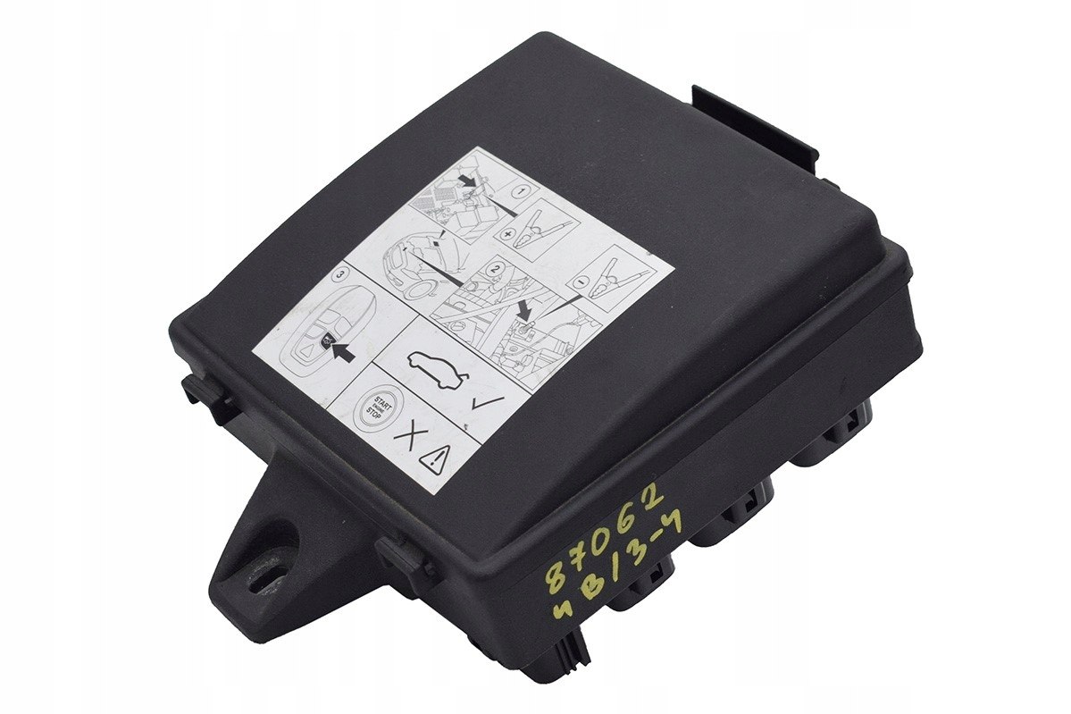 Module fusibles JAGUAR XJ X350 C2D17213