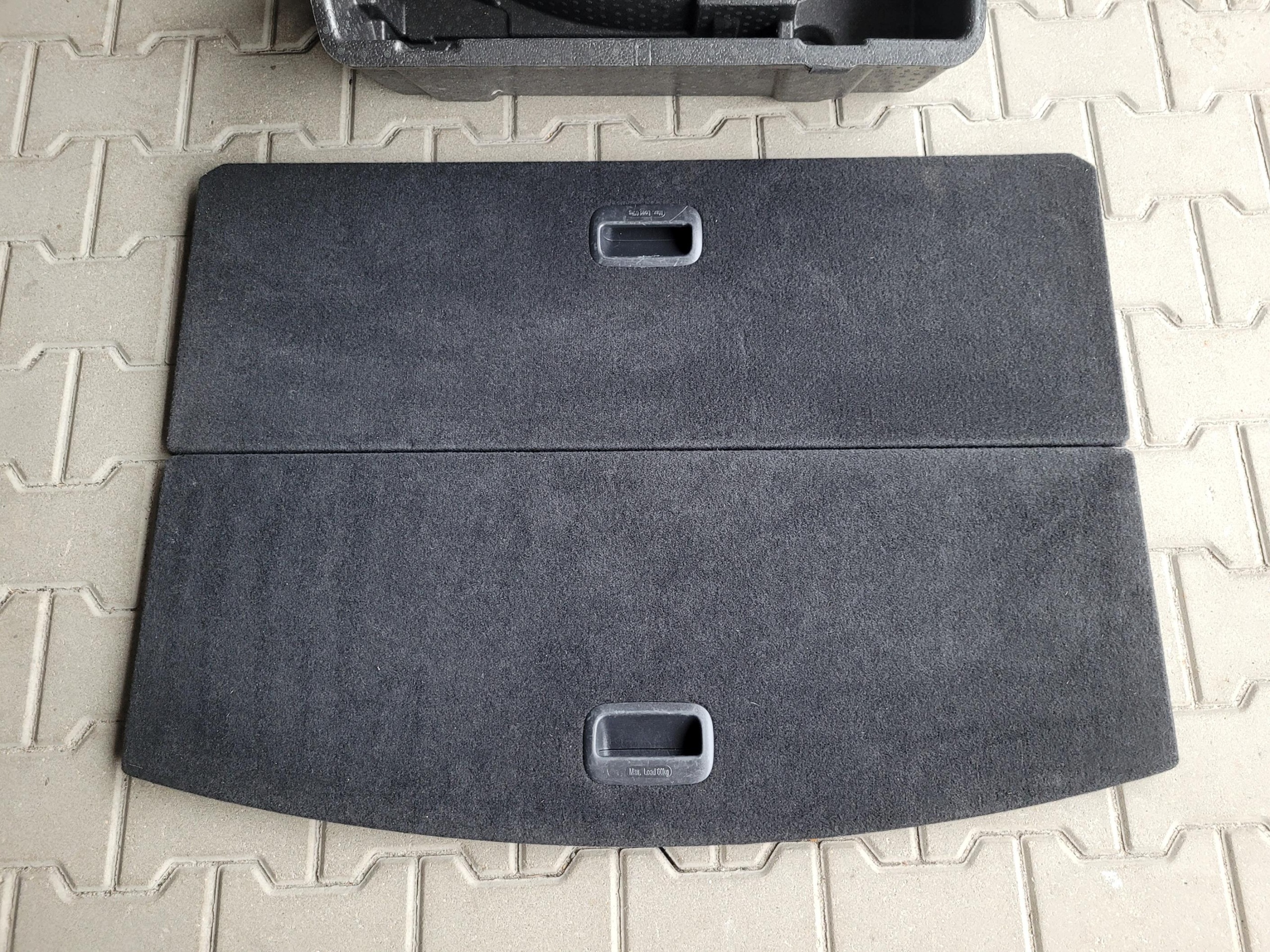 plato KOBERCE kufru Polystirén SSANGYONG KORANDO IV 4 C300