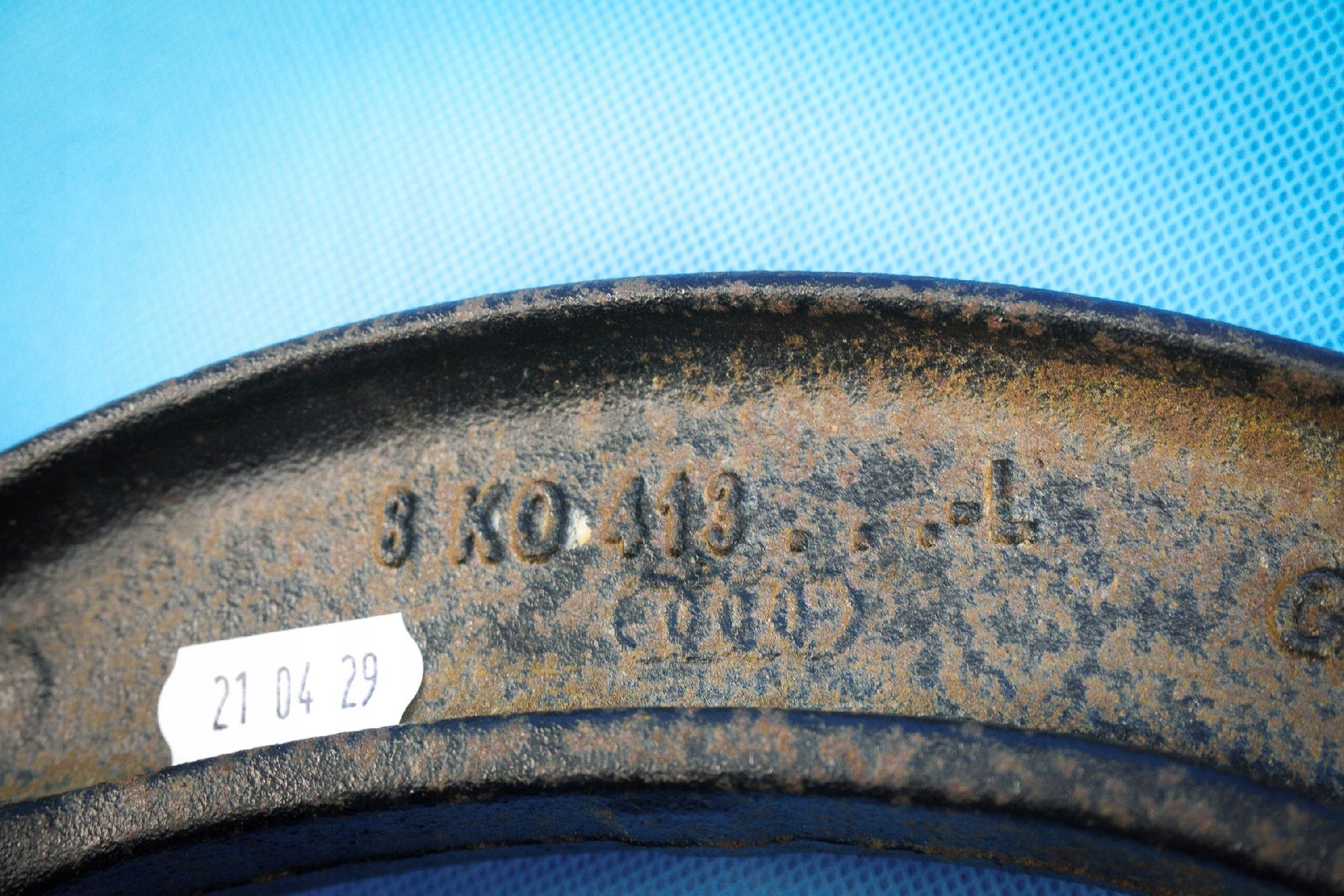 Widelec amortizera Audi A4 A5 A6 A7 8K0413038L