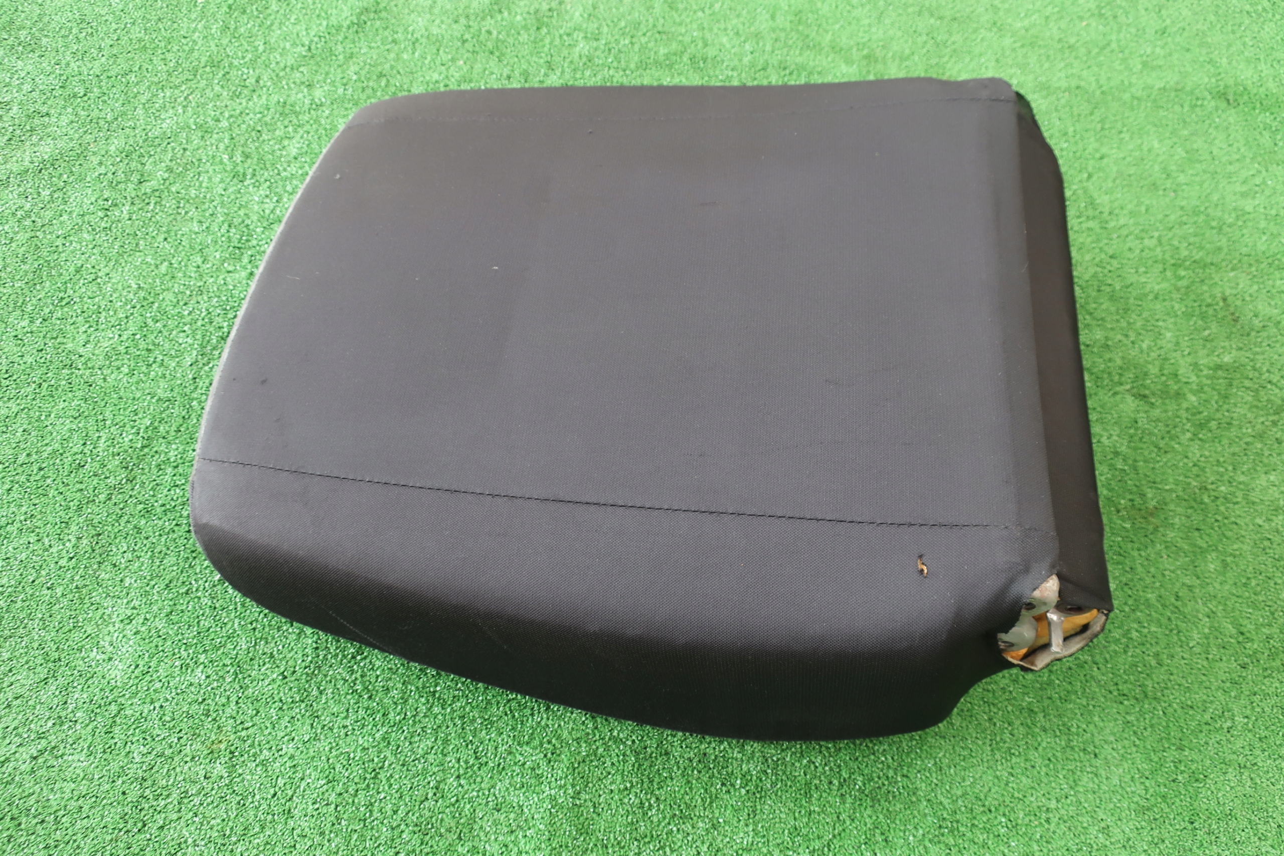 seat OPARCIE SUZUKI JIMNY left right 2006R