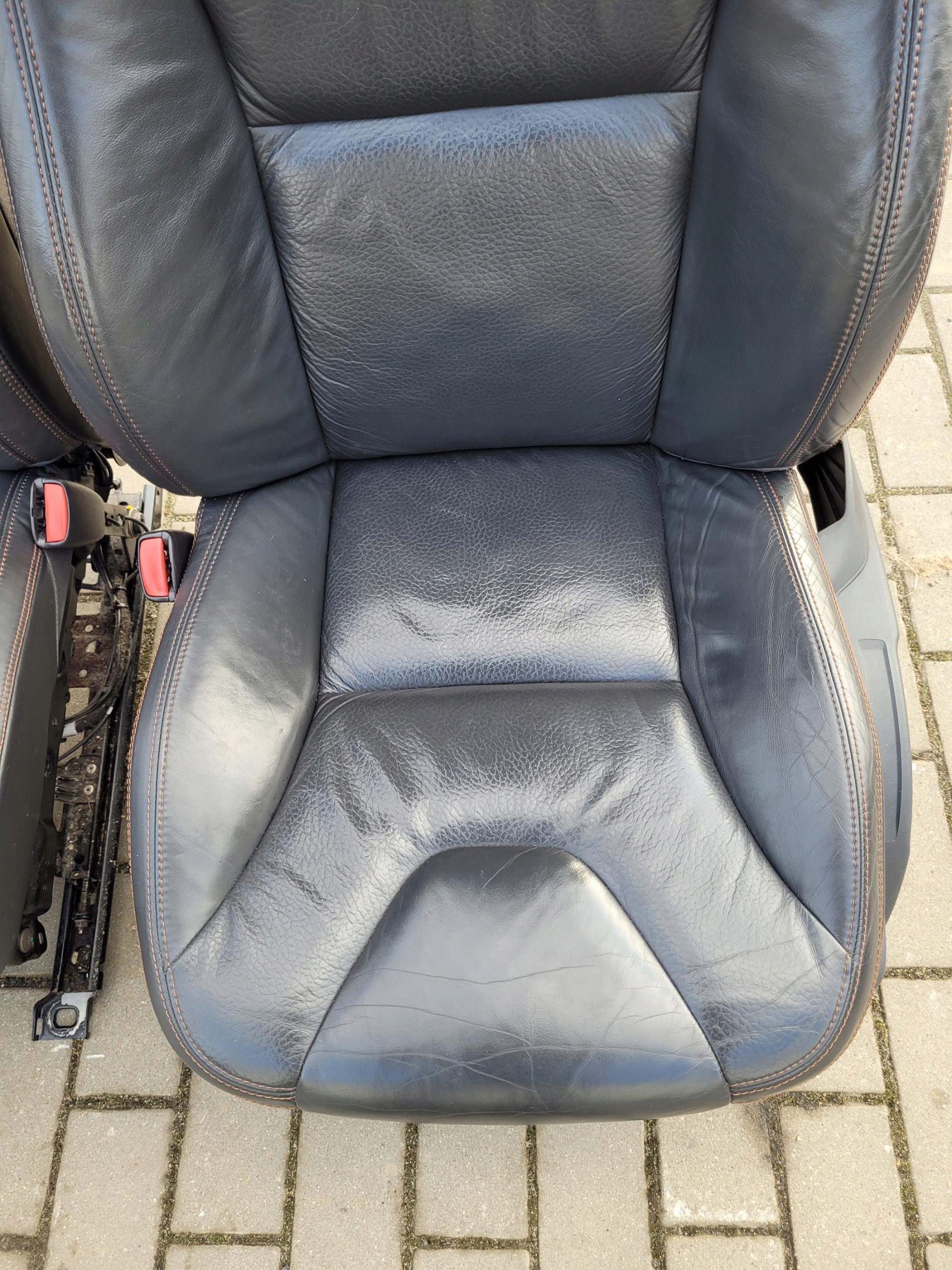 seat front front left right DVD EKRANY SLUCHAWKI VOLVO XC60 and