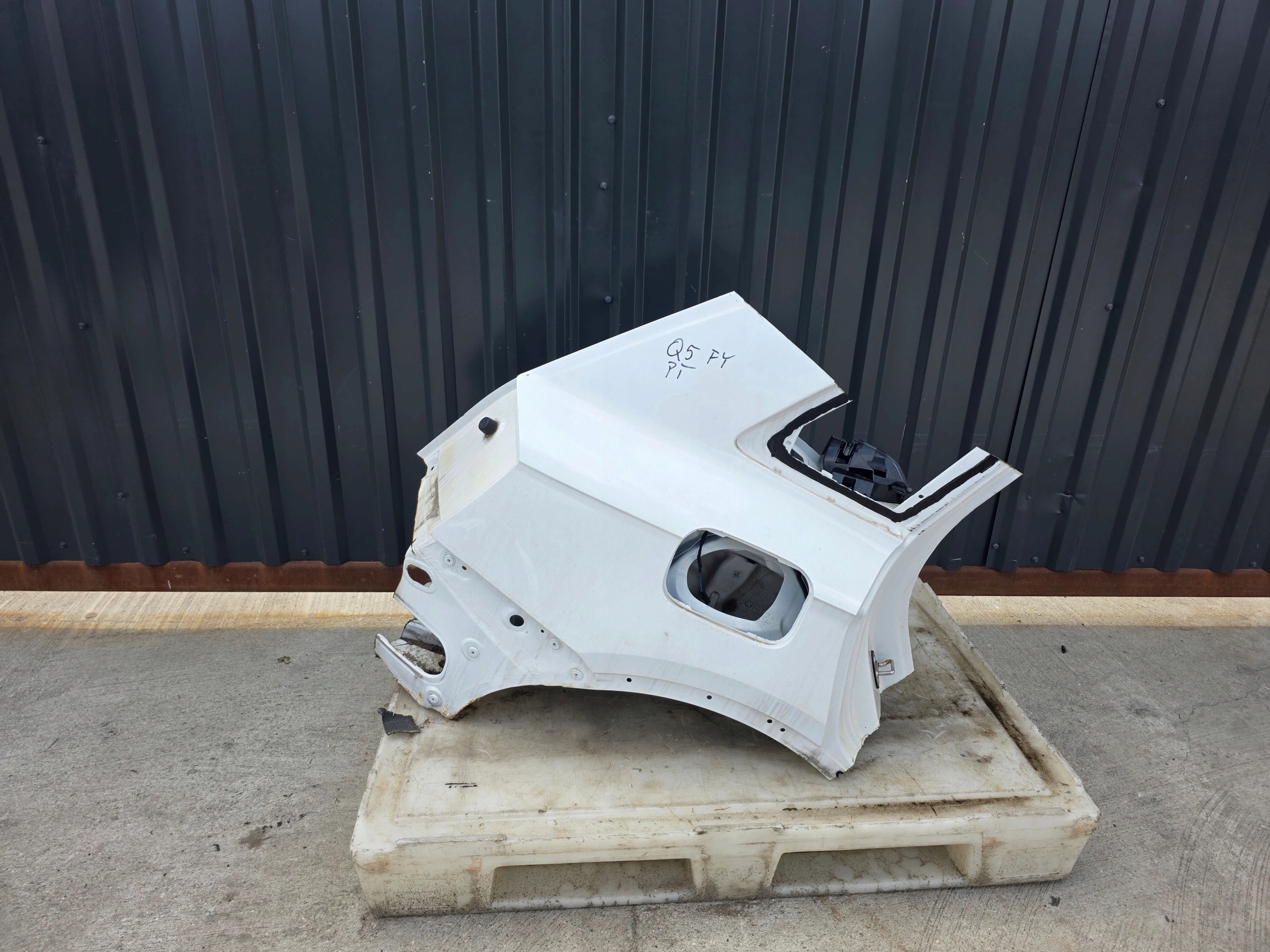 LONGHERONE parafango Destra posteriore AUDI Q5 FY 80A !!! *4