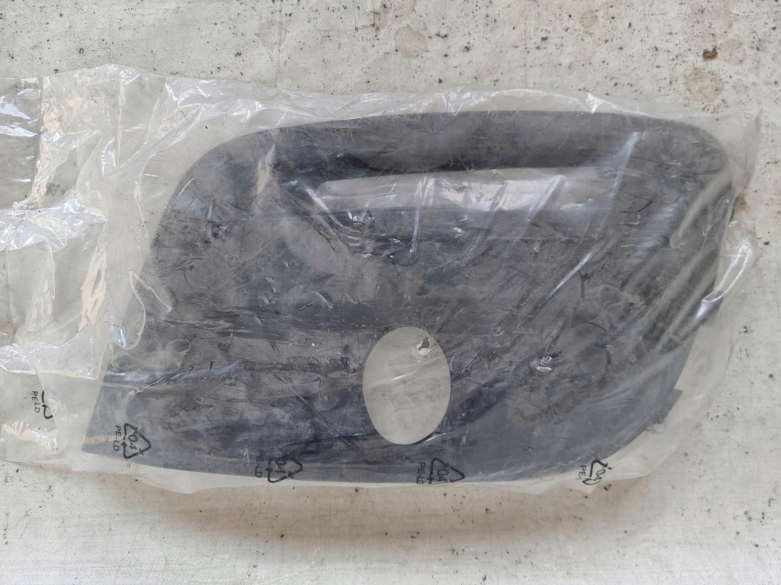 CITROEN BERLINGO III 15-> grid of a bumper left front front 9810965777