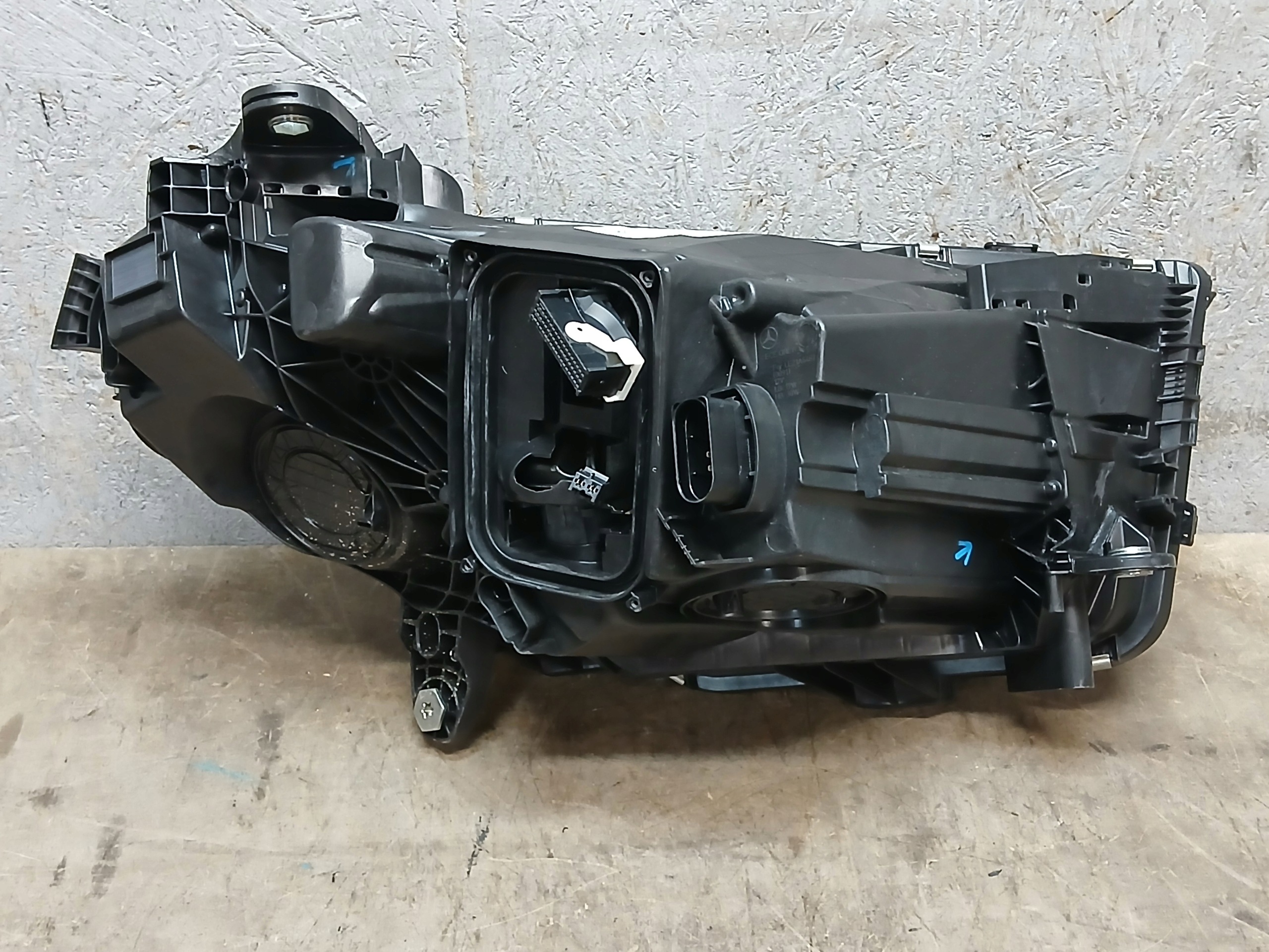 light front left MERCEDES E KLASA W214 FULL LED HP A2149066902