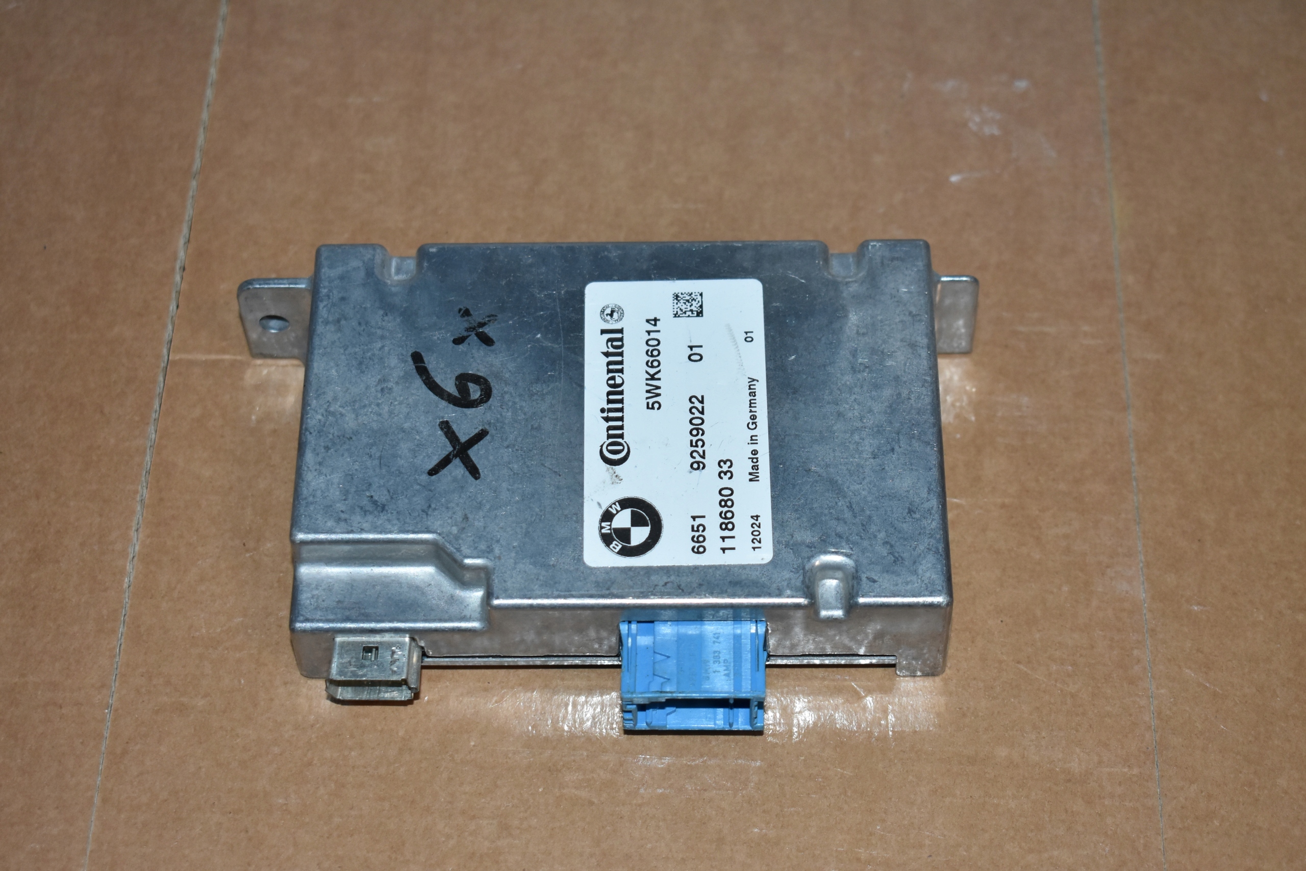 IDEALNY module control unit KAMER BMW E70 E71 1 9