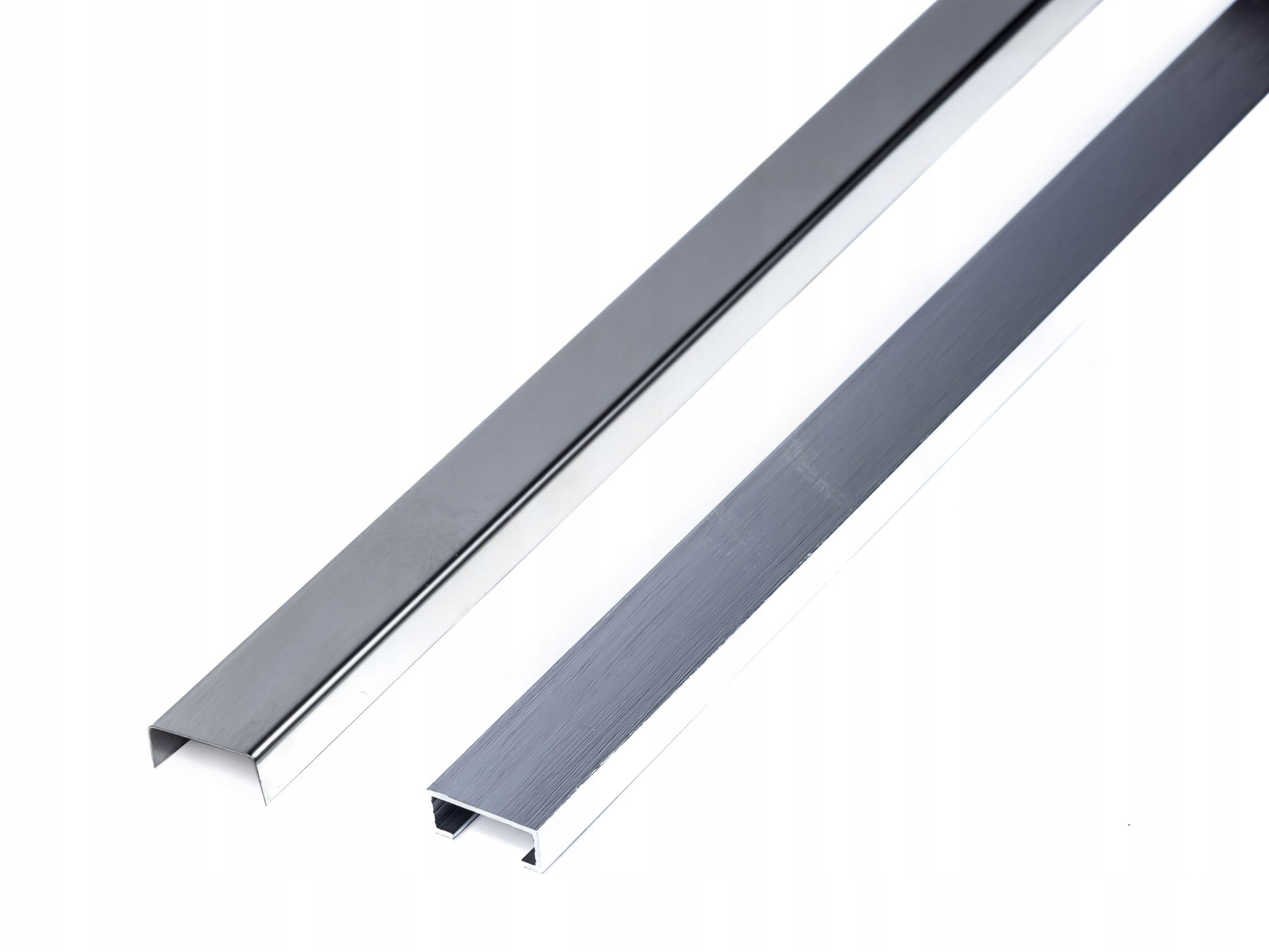 LISTWA NIERDZEWNA OZDOBNA DO PŁYTEK SREBRNA1x244 Szerokość produktu 1 cm