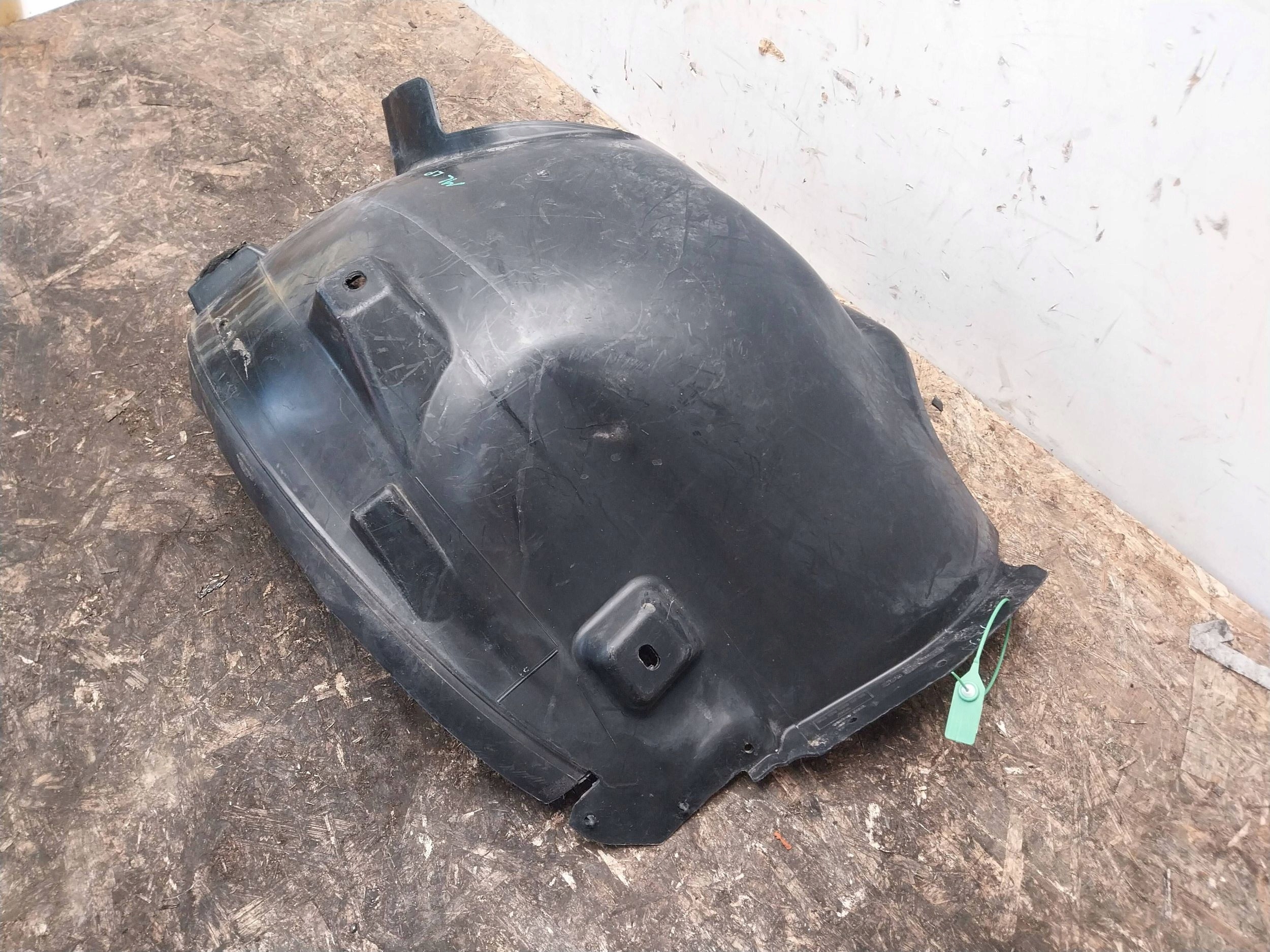 mudguard left front A1648840922 MERCEDES ML W164