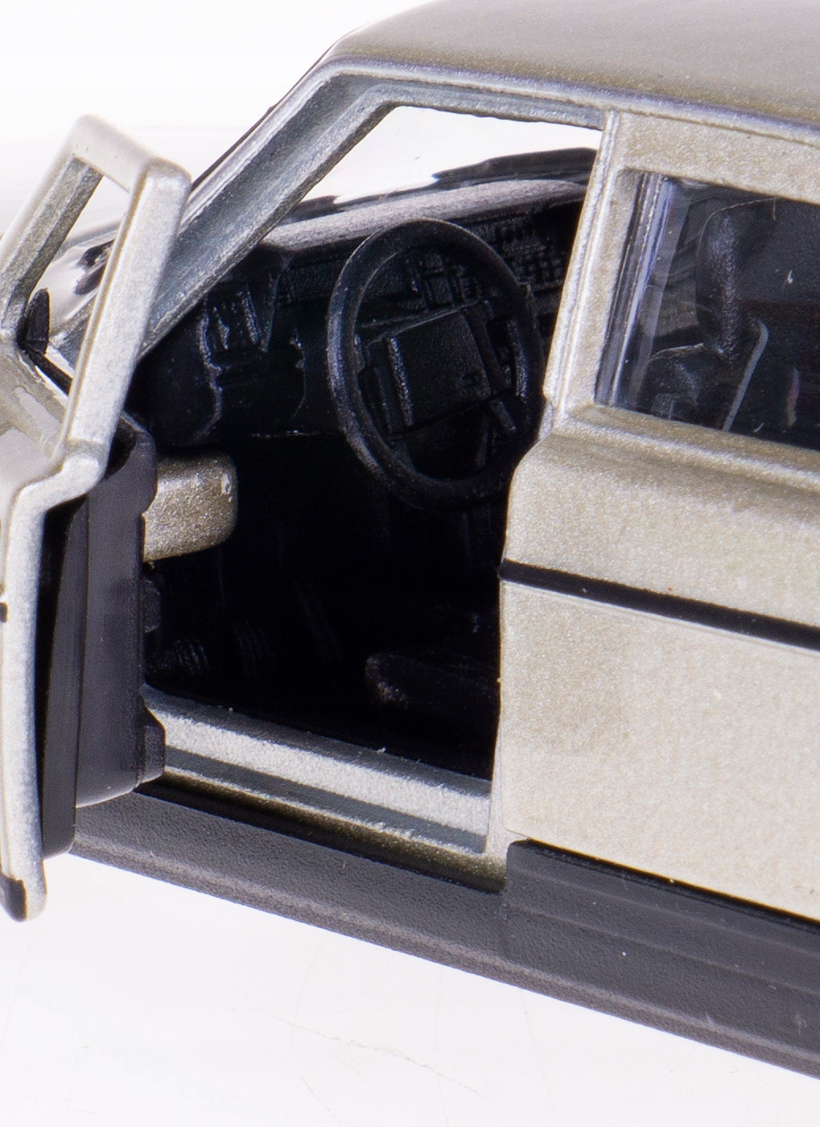 VOLVO 240 GL MODEL METALOWY WELLY 1:34/39 ZŁOTY Kod producenta 5904538640989