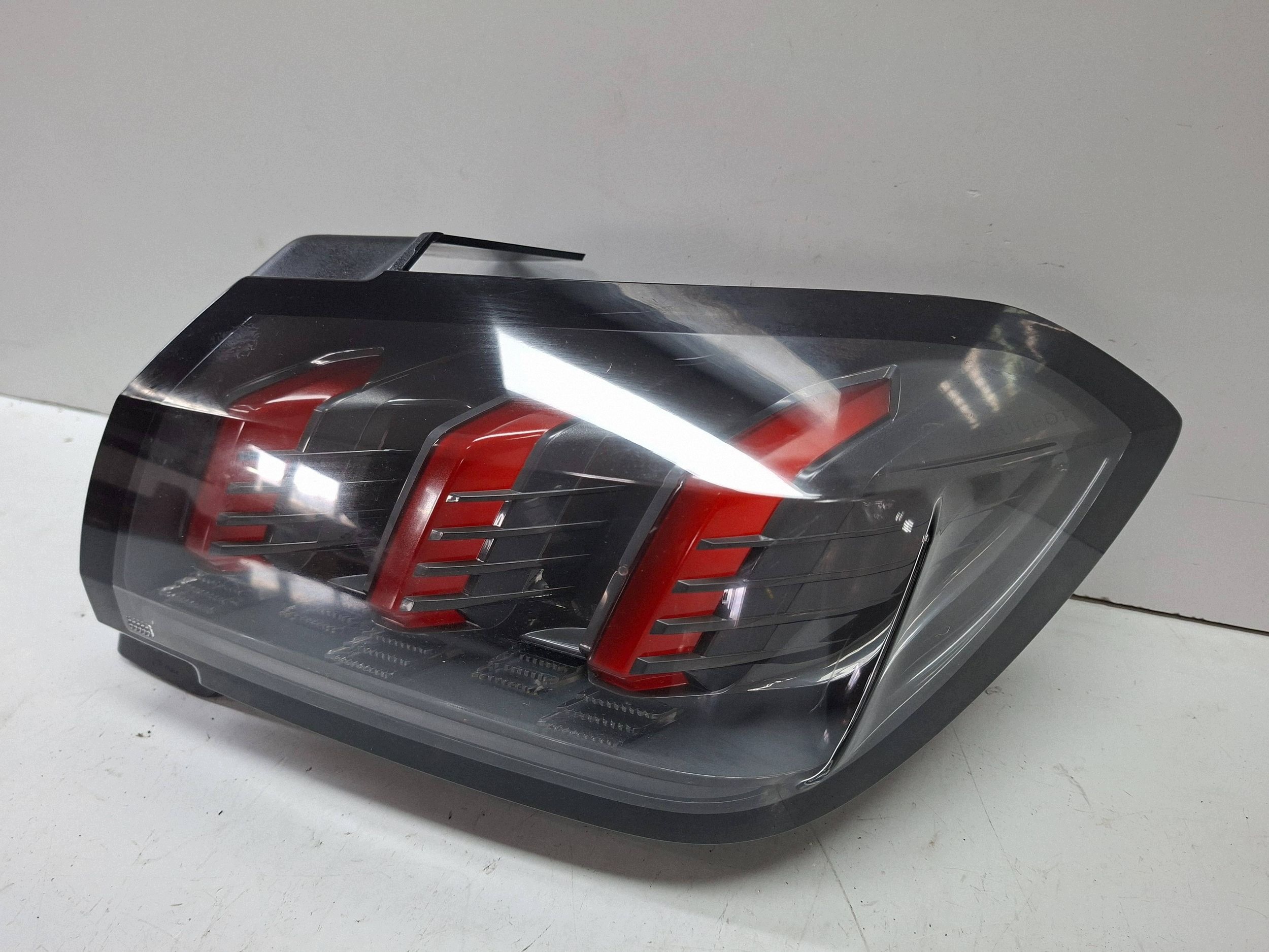 light rear right 9823216680 PEUGEOT 208 II 2019