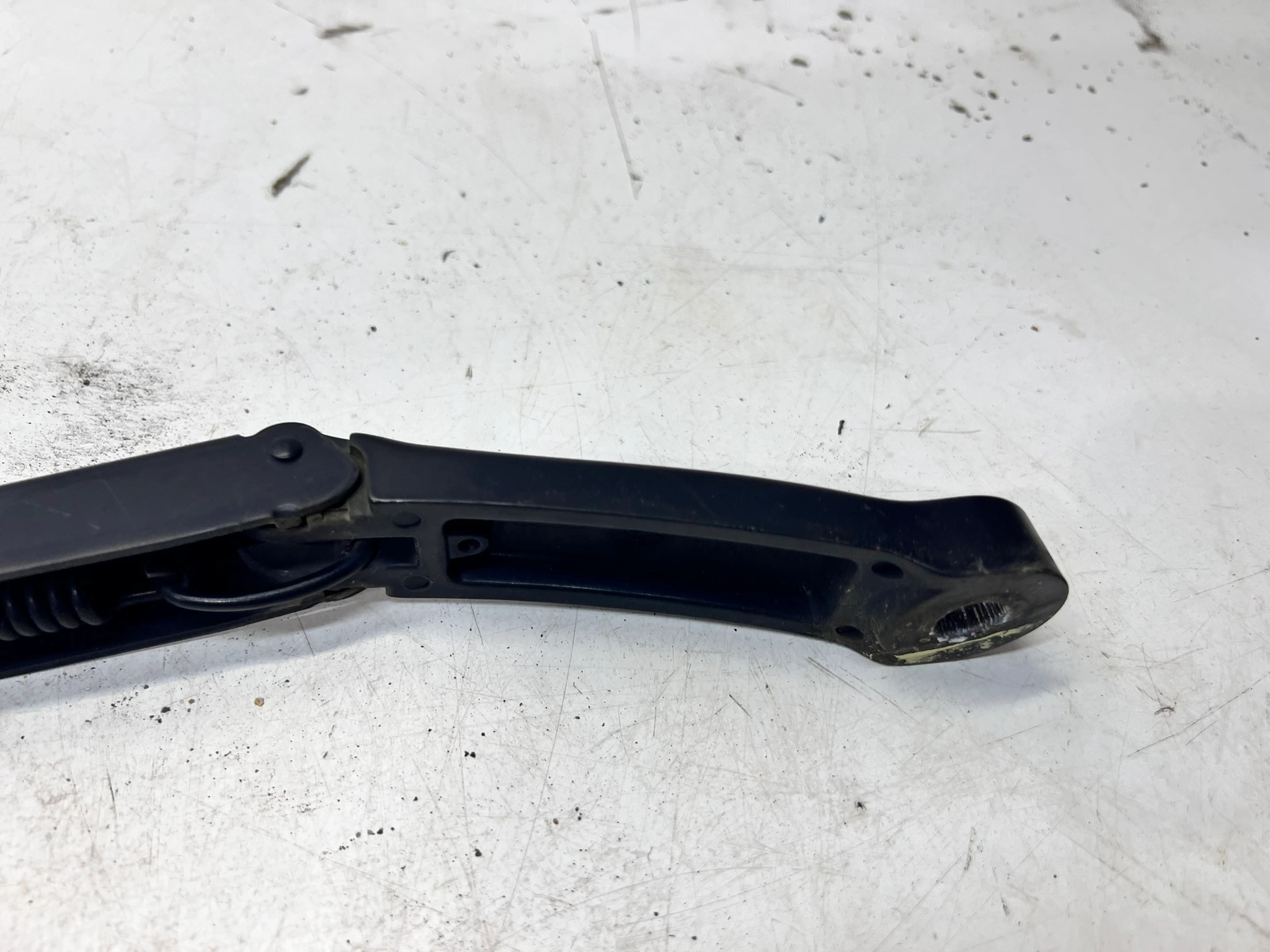 wiper arm left AUDI Q7 4M 4M2955407