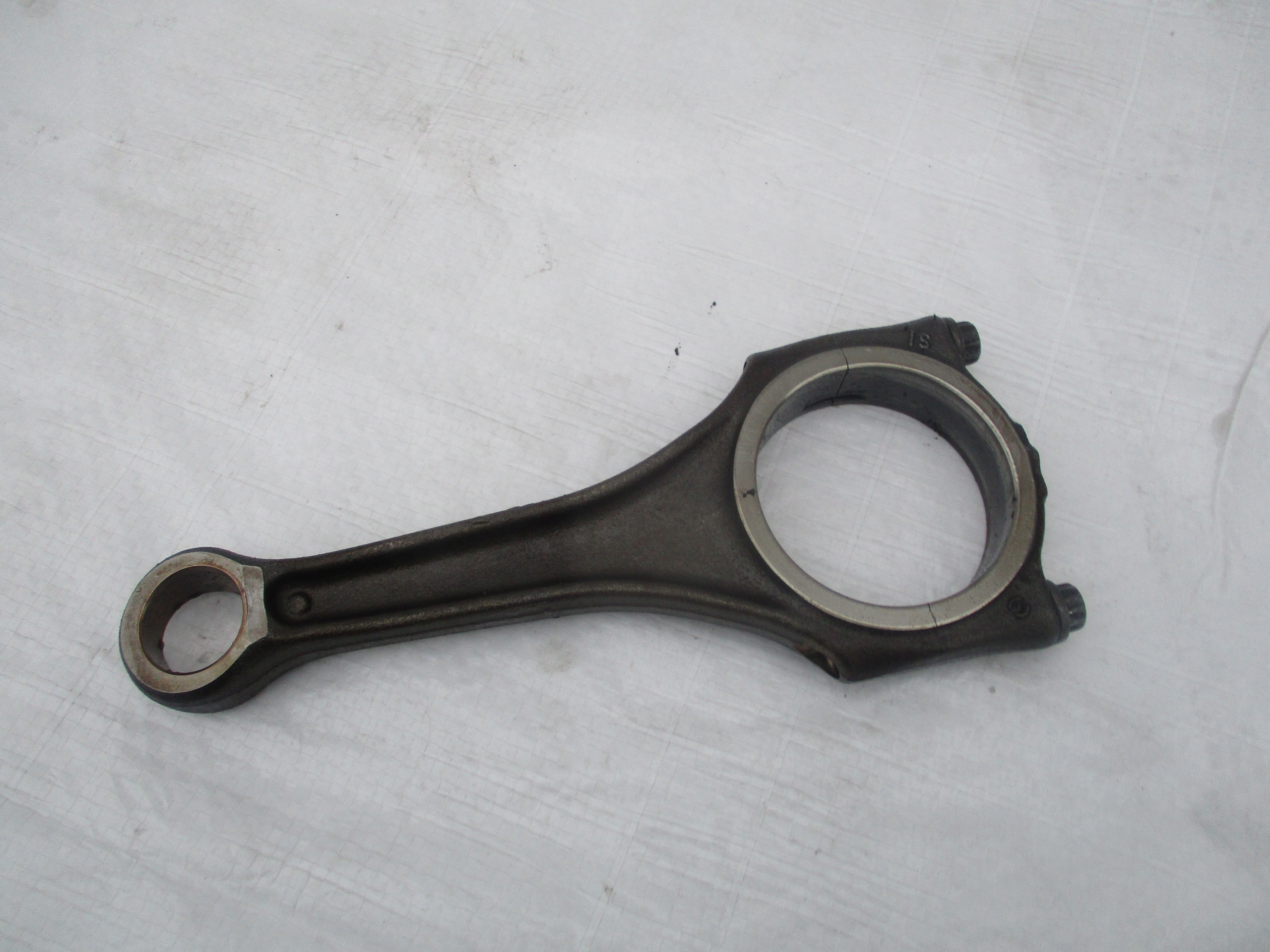 R6EG - Шатун AUDI A4 S4 S5 A6 Q5 Q7 A8 D4 3.0 TFSI