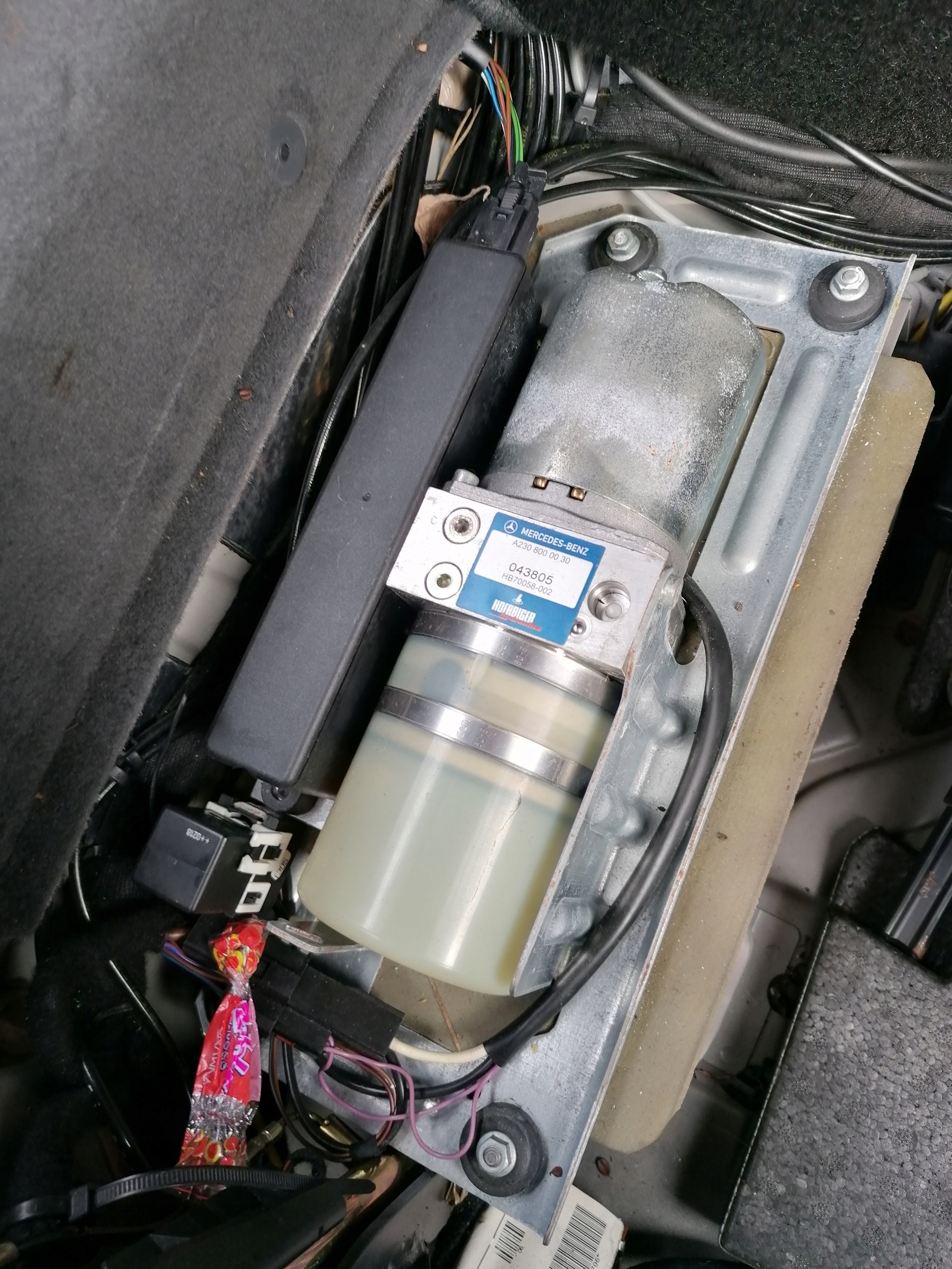 MERCEDES W230 R230 SL POMPA DACHU HYDRAULICZNA SPRAWNA