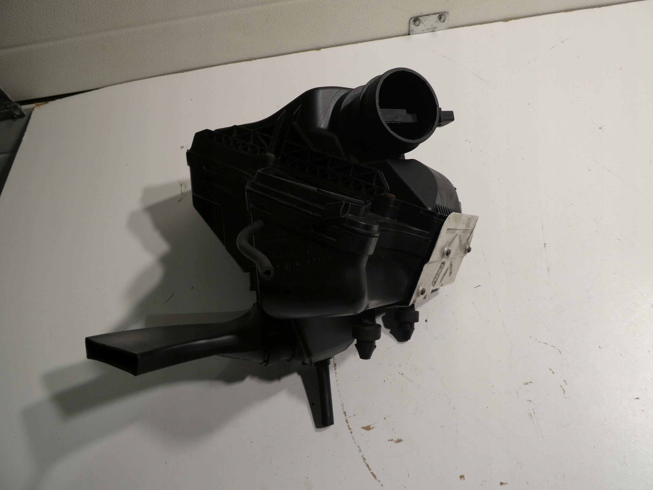 GEHÄUSE FILTER LUFT AUDI Q5 8R0133837D