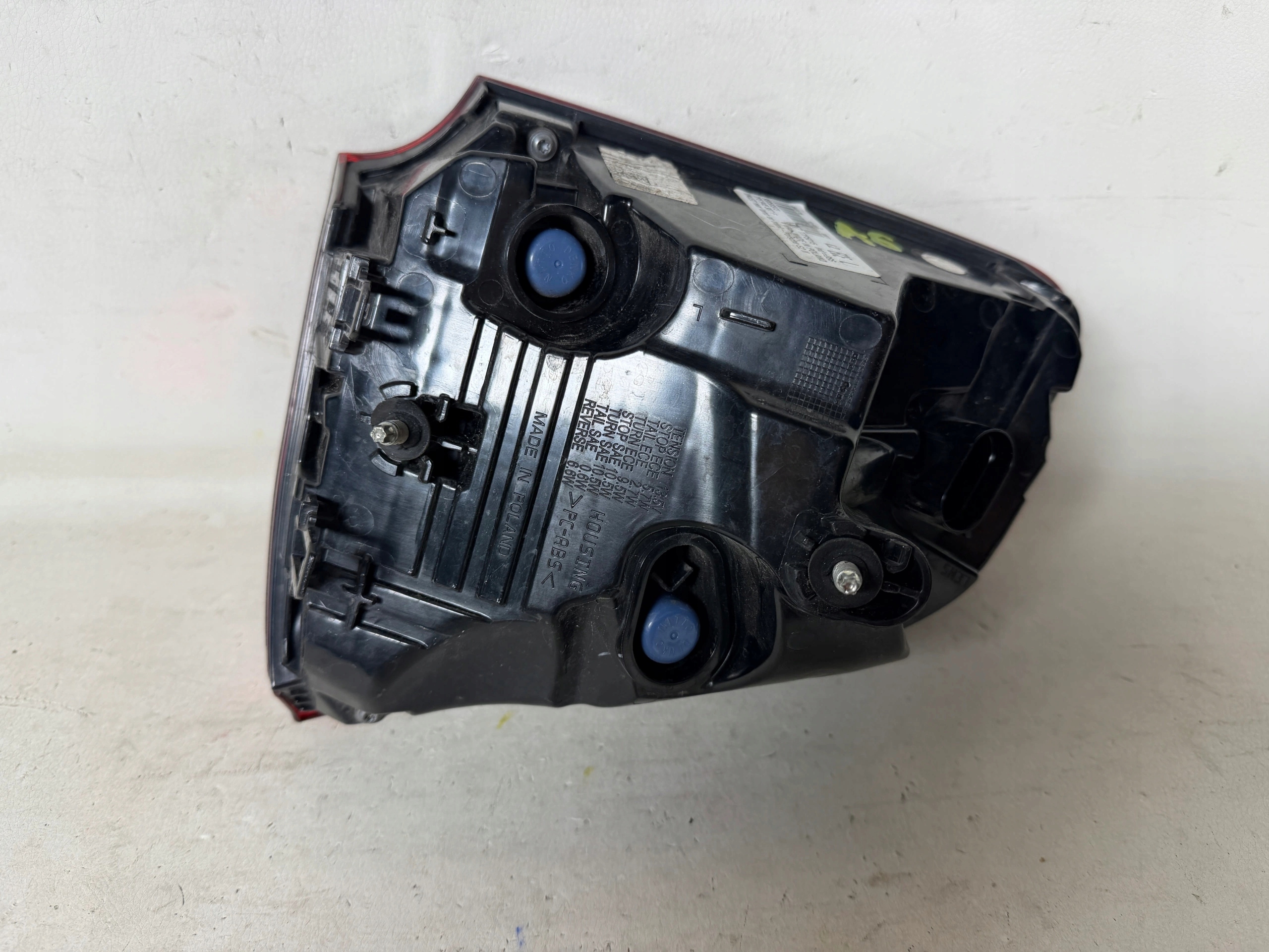 PORSCHE CAYENNE LIFT 7P5 light left rear part 7P5945307F