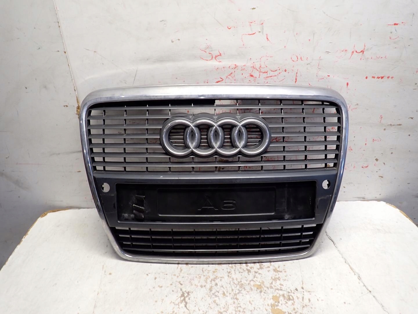 Grill AUDI A6 C6 2005-2009 4F0853651