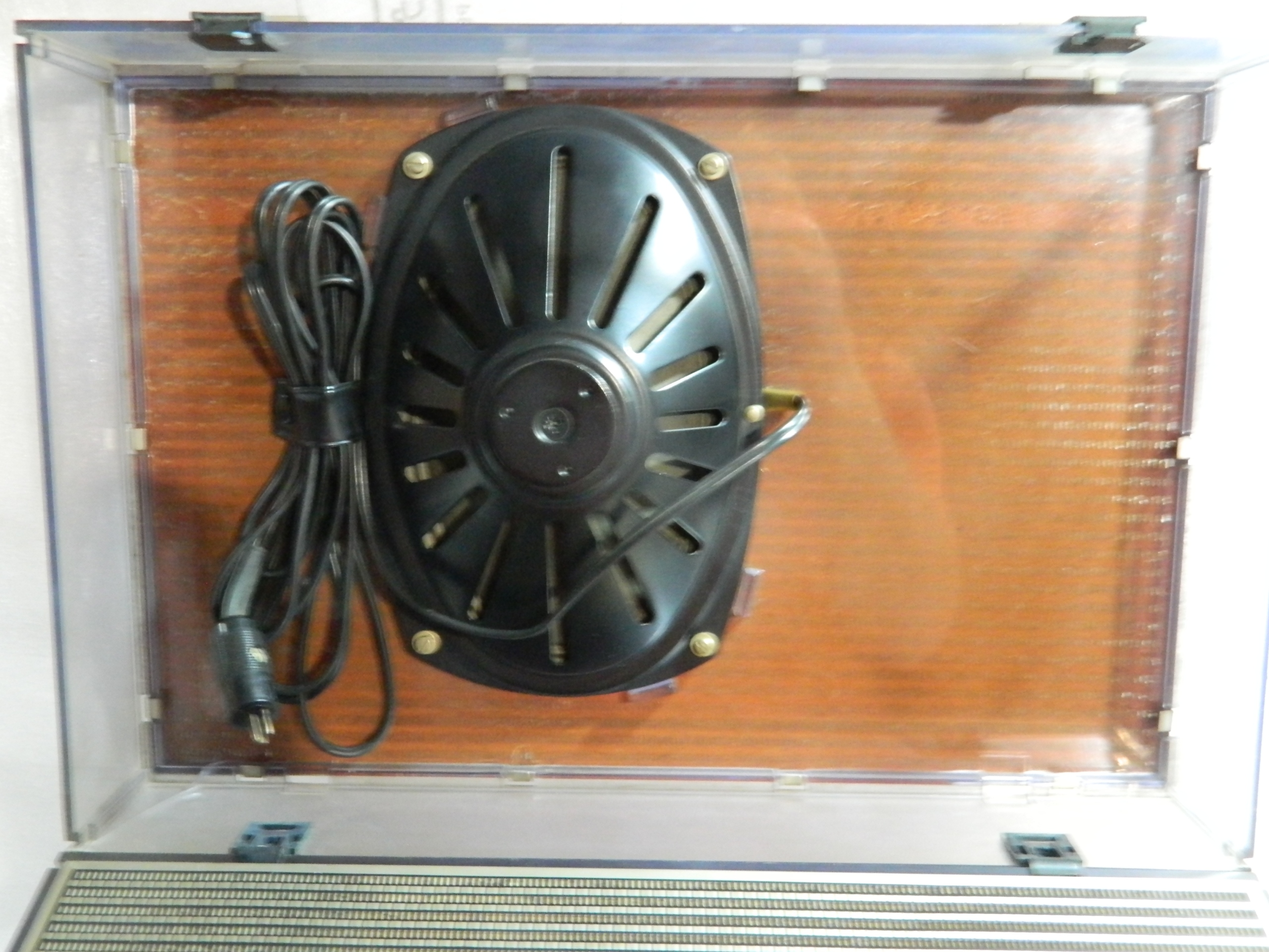 Gramofon Telefunken Stereo Hit Kod producenta T2