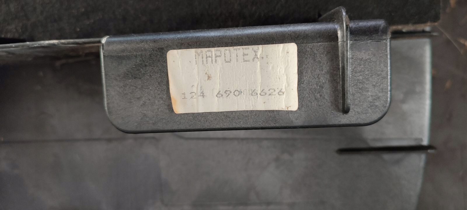 boot upholstery right Mercedes W124 2,2