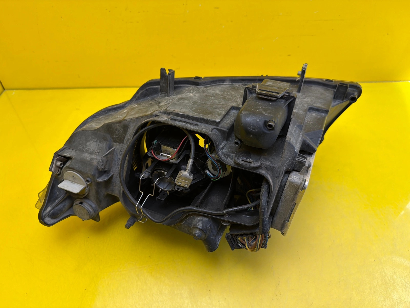 light right Bmw 3 E90 E91 05-08 Bi-Xenon non-setting 6942738