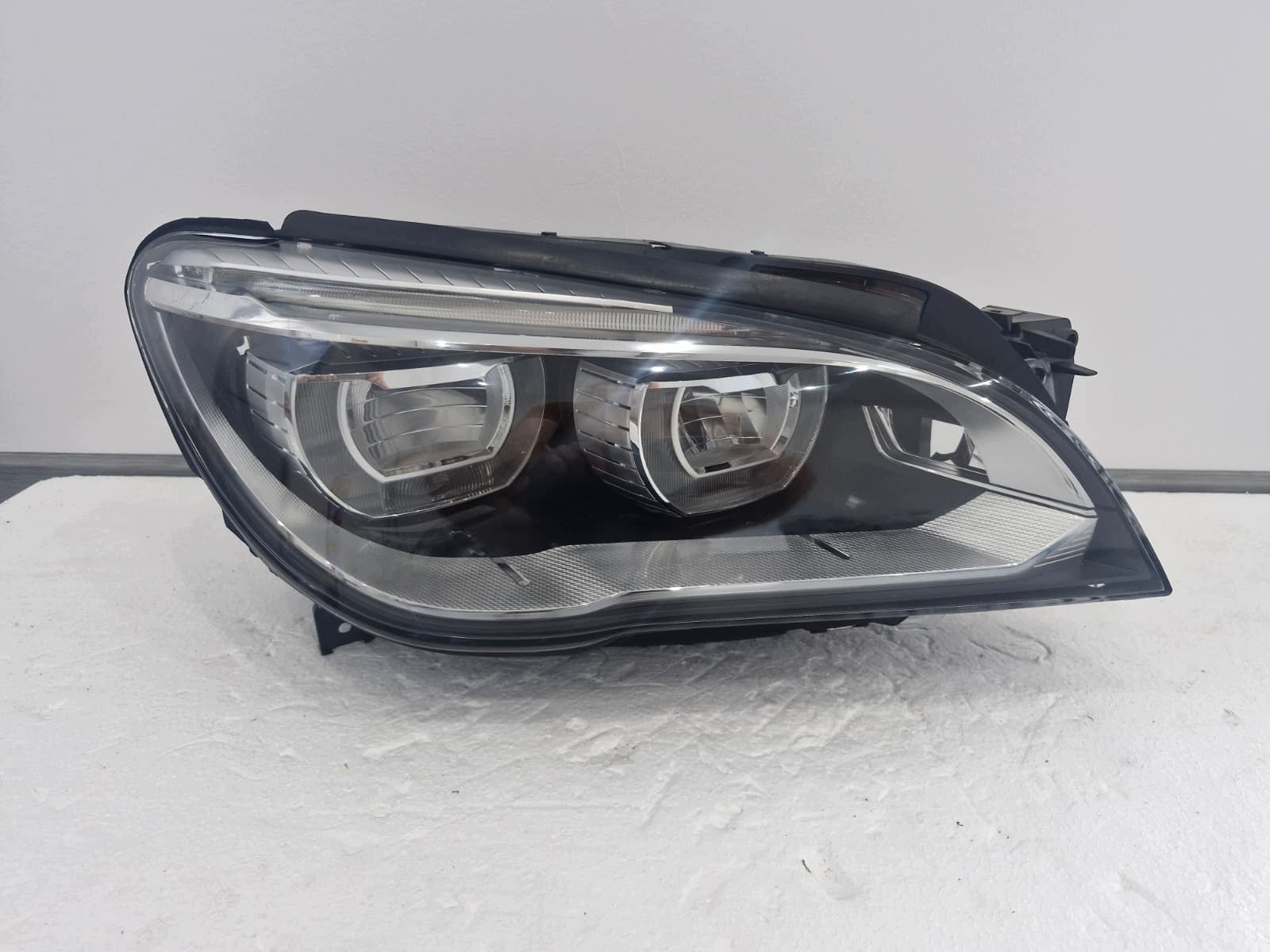 light right BMW 7 F01 LIFT FULL LED Adaptive LED