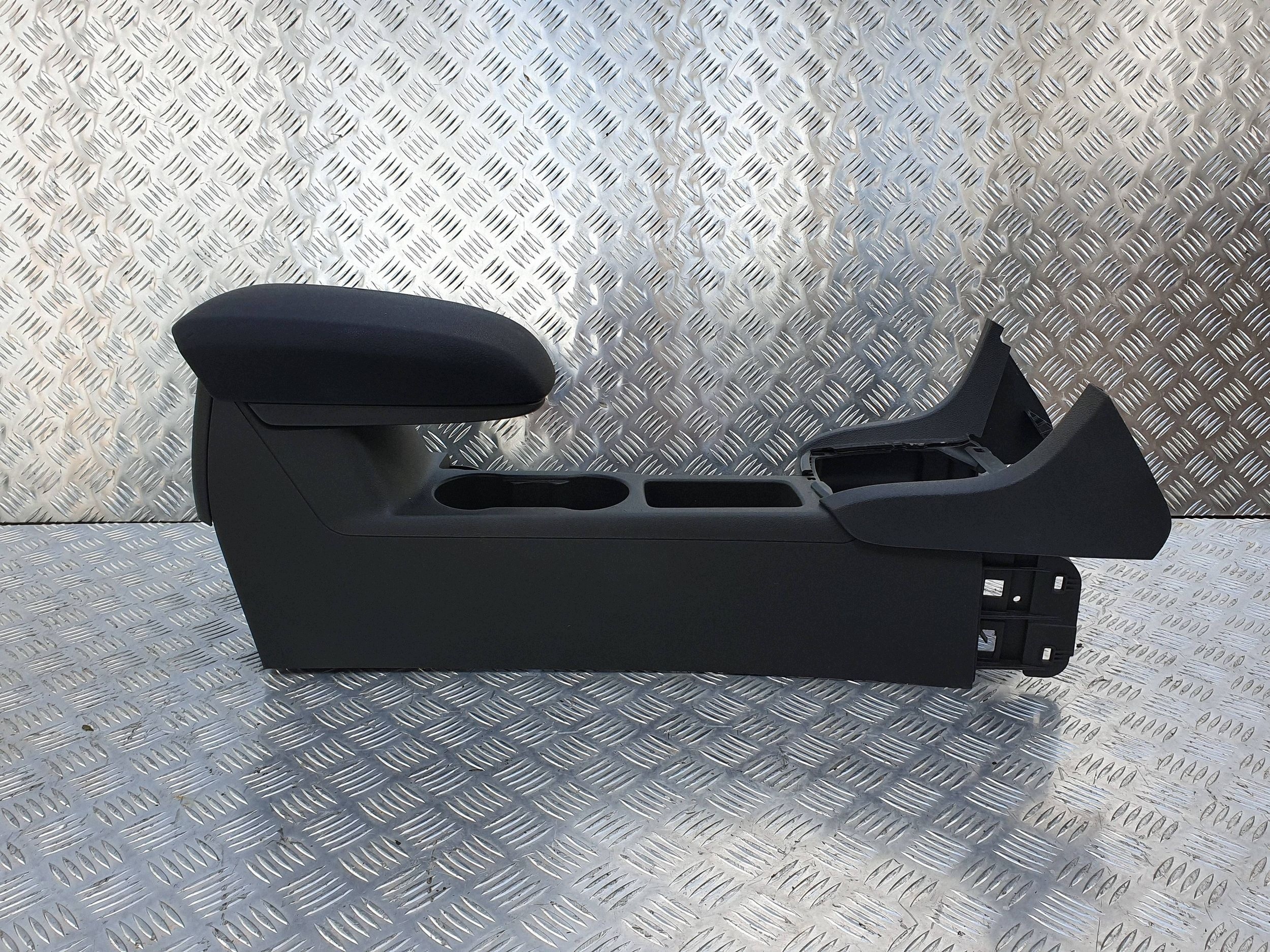 TUNEL central console armrest 4M51-A045B54-BHW FORD FOCUS MK2