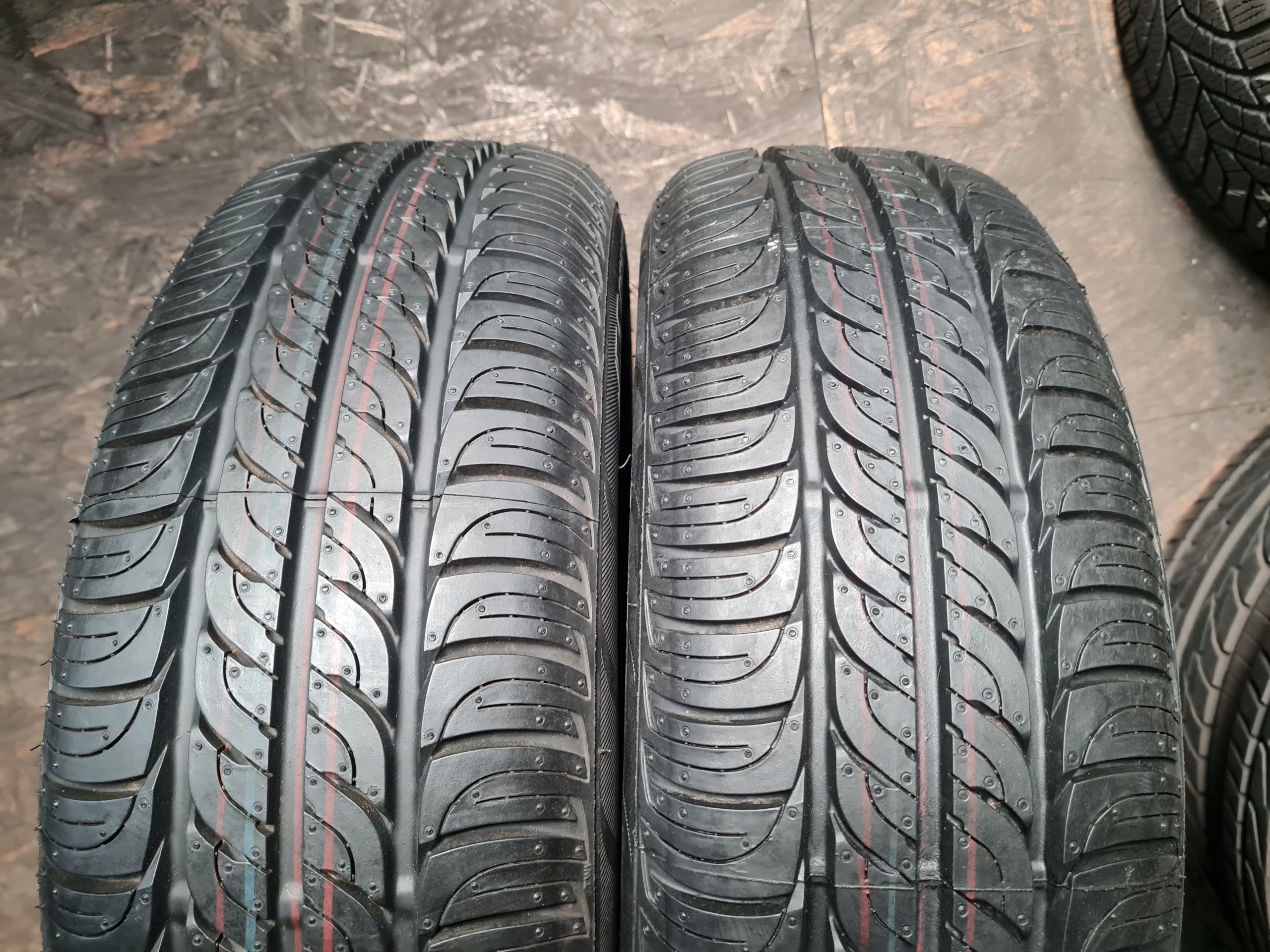 2x Firestone Multihawk 165/60R14 2021 Nové