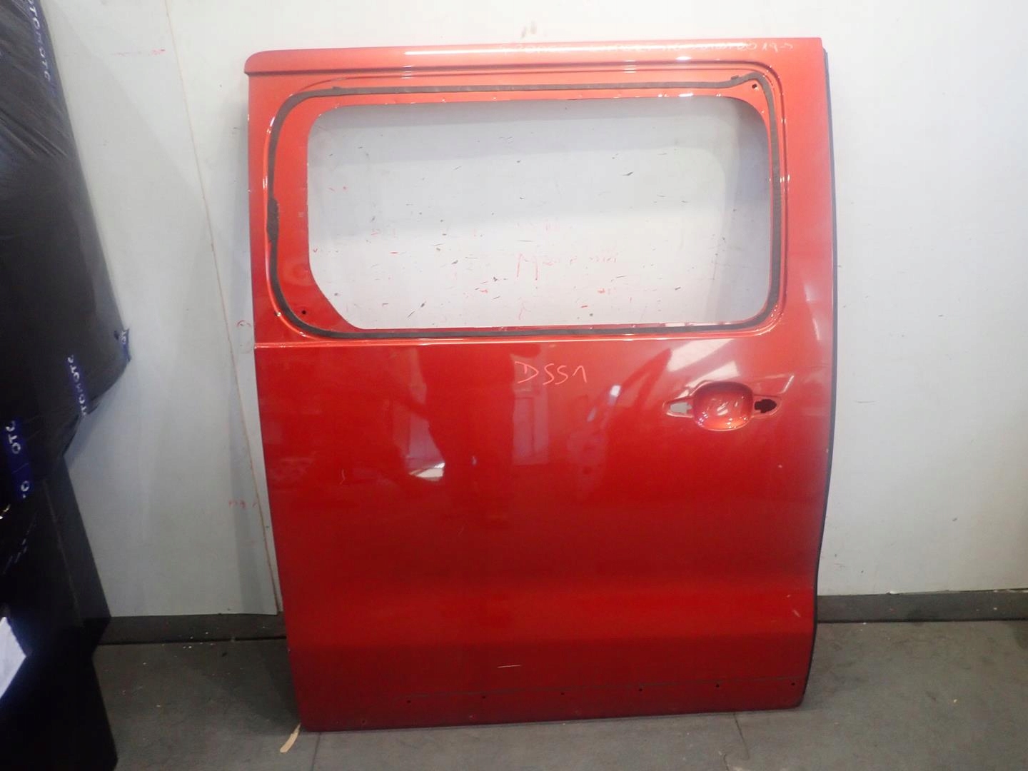 Drzwi prawe przesuwne JUMPY EXPERT PROACE III 16-