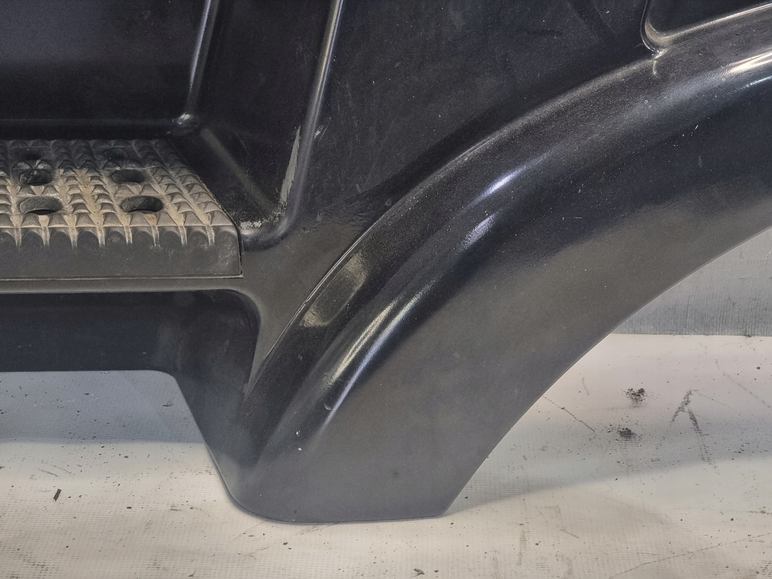STOPIEN STOPNICA left OE 500375h67 IVECO STRALIS 450 E5 07r