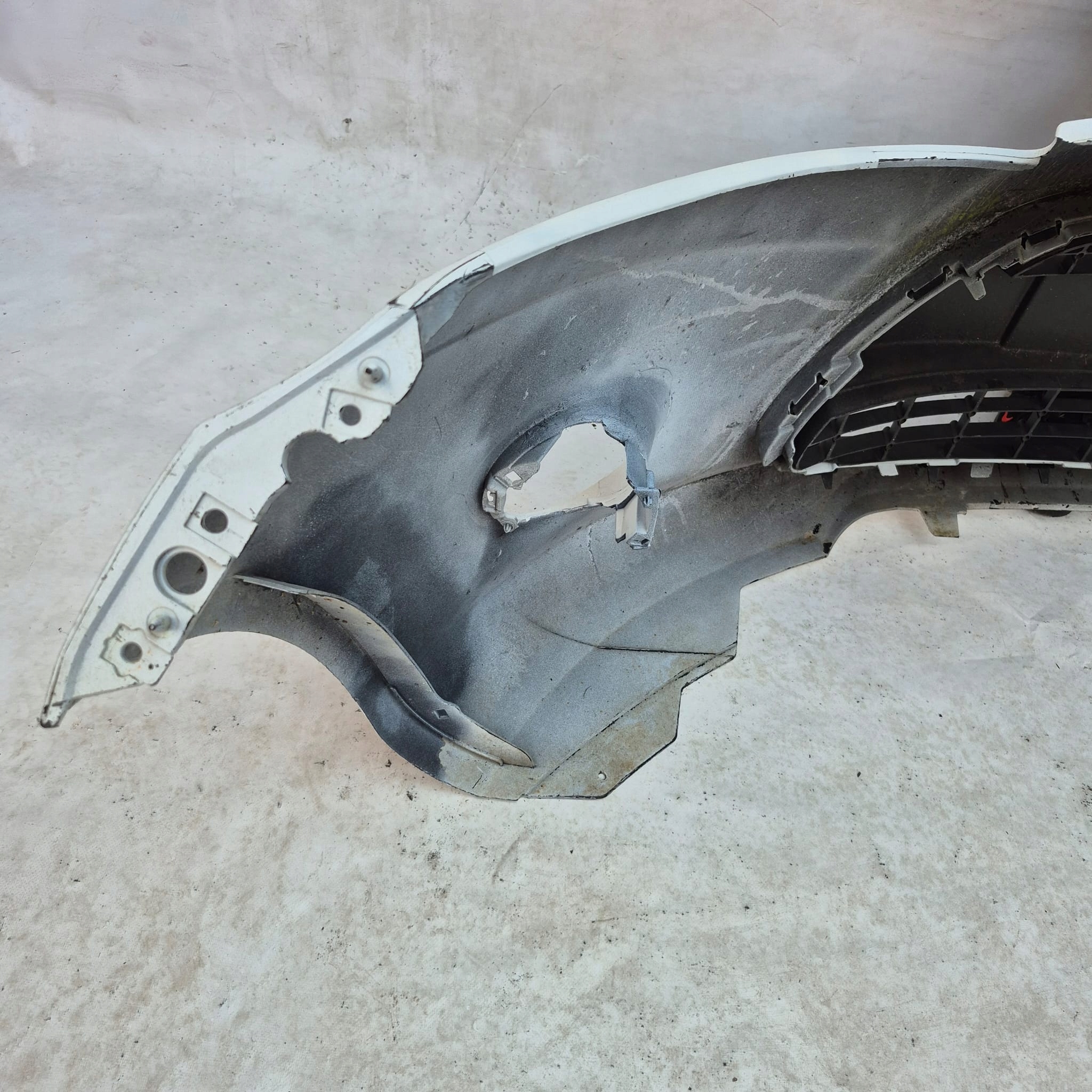 FORD FIESTA MK7 08- bumper front front grid 8A61-17757-B
