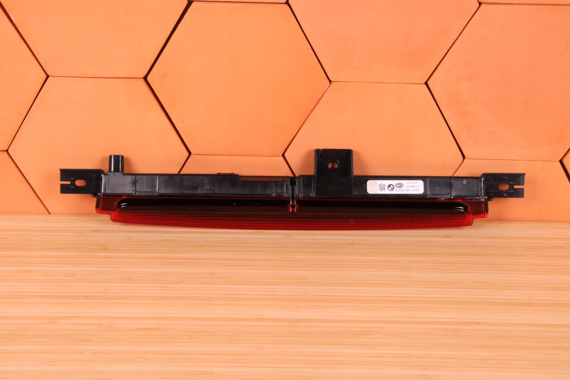 BMW X2 F39 third brake light STOPU 7487689