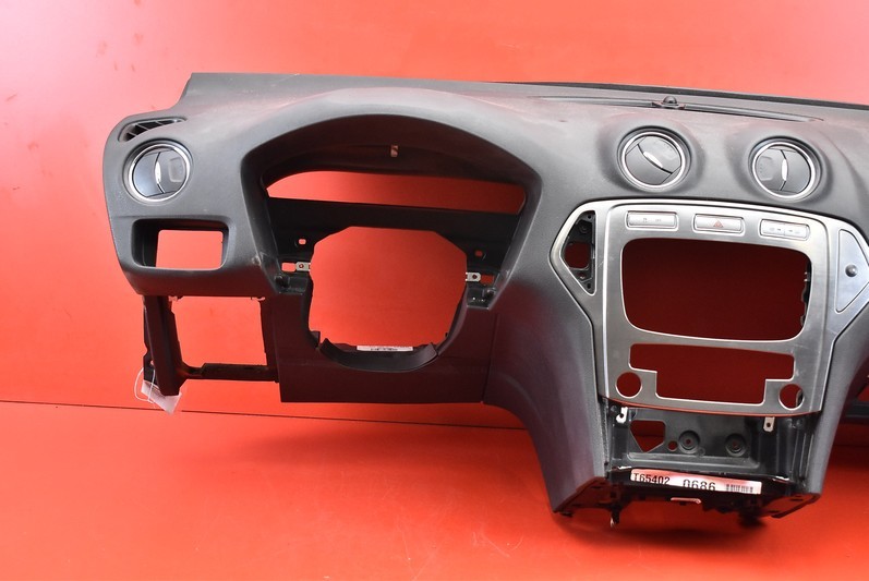 dashboard instrument panel console cockpit airbag EU FORD MONDEO MK4 07-10