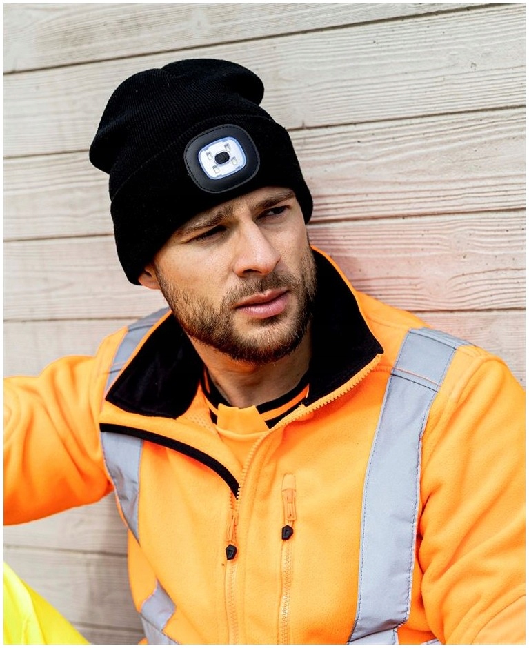 

Czapka Zimowa z Latarką Lampką Led Ładowanie Usb