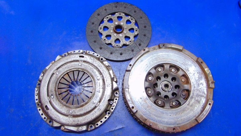 VOLANO USATO disco 7.5MM di pressione 2.2CDI MERCEDES SPRINTER A910 A907 18-25