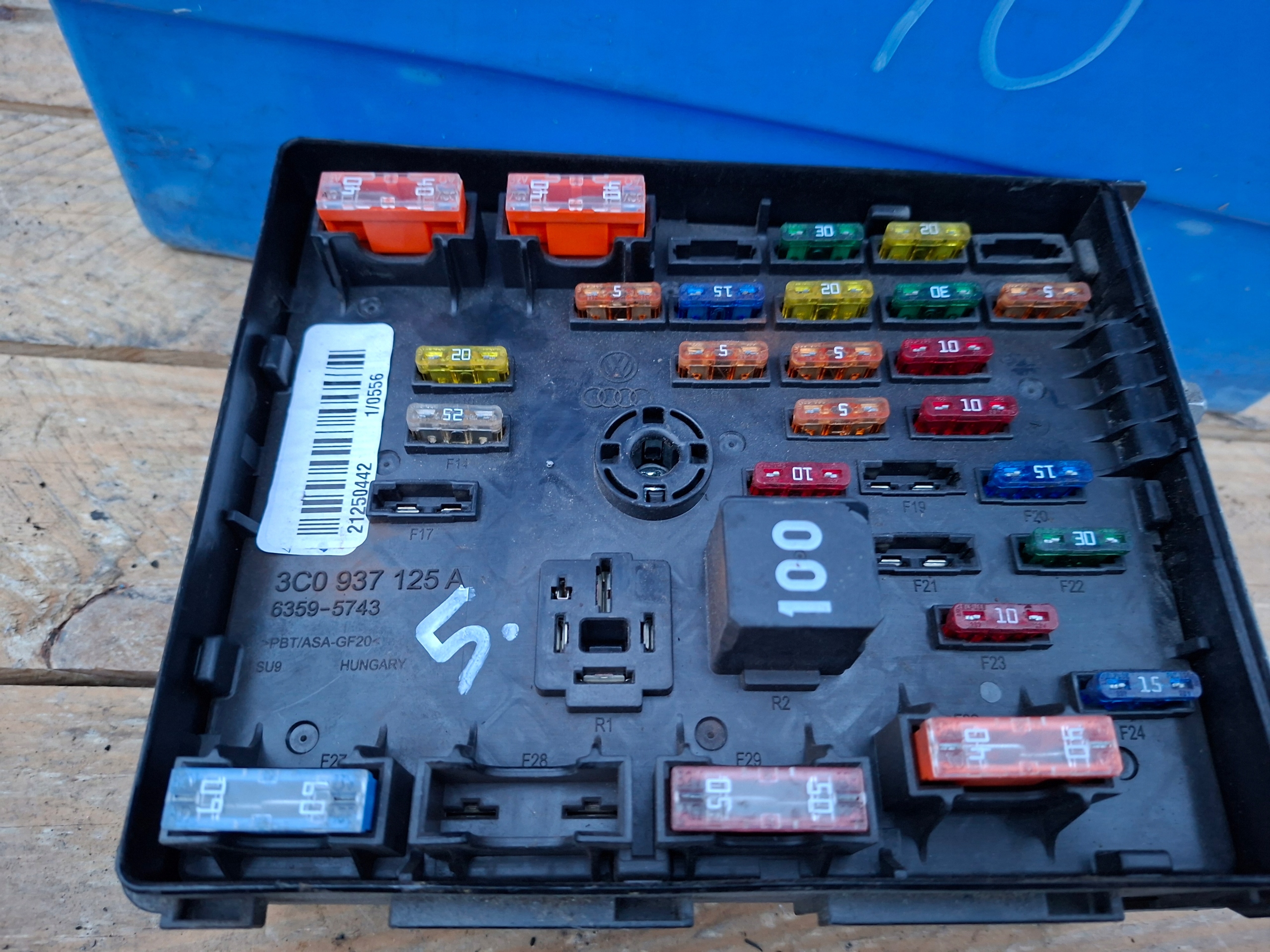 Module fusibles Module VOLKSWAGEN PASSAT CC B6 B7 3C0937125A