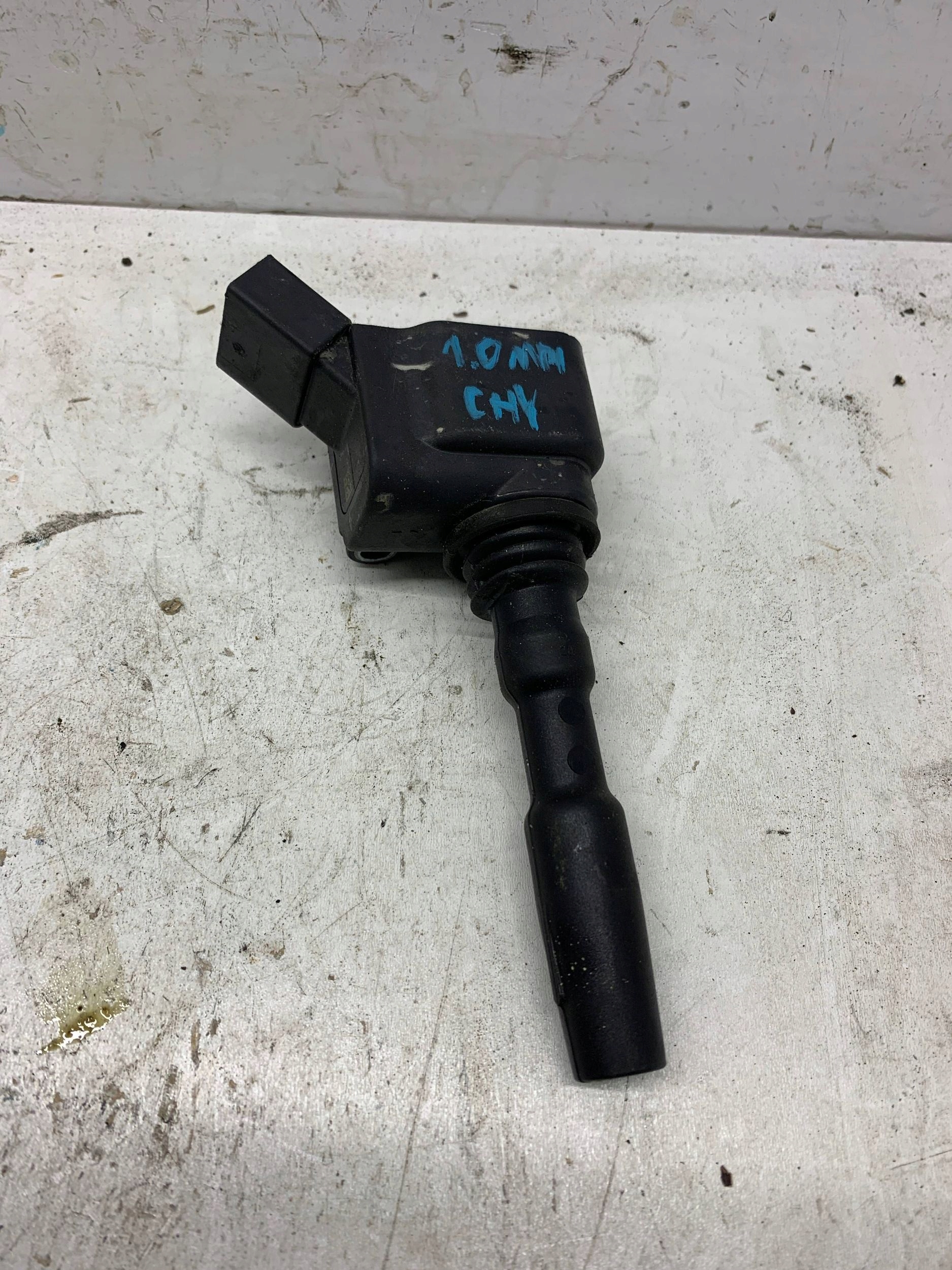 coil ignition 04E905110E SKODA FABIA 1.0 MPI CHY 2015 R 95TYS