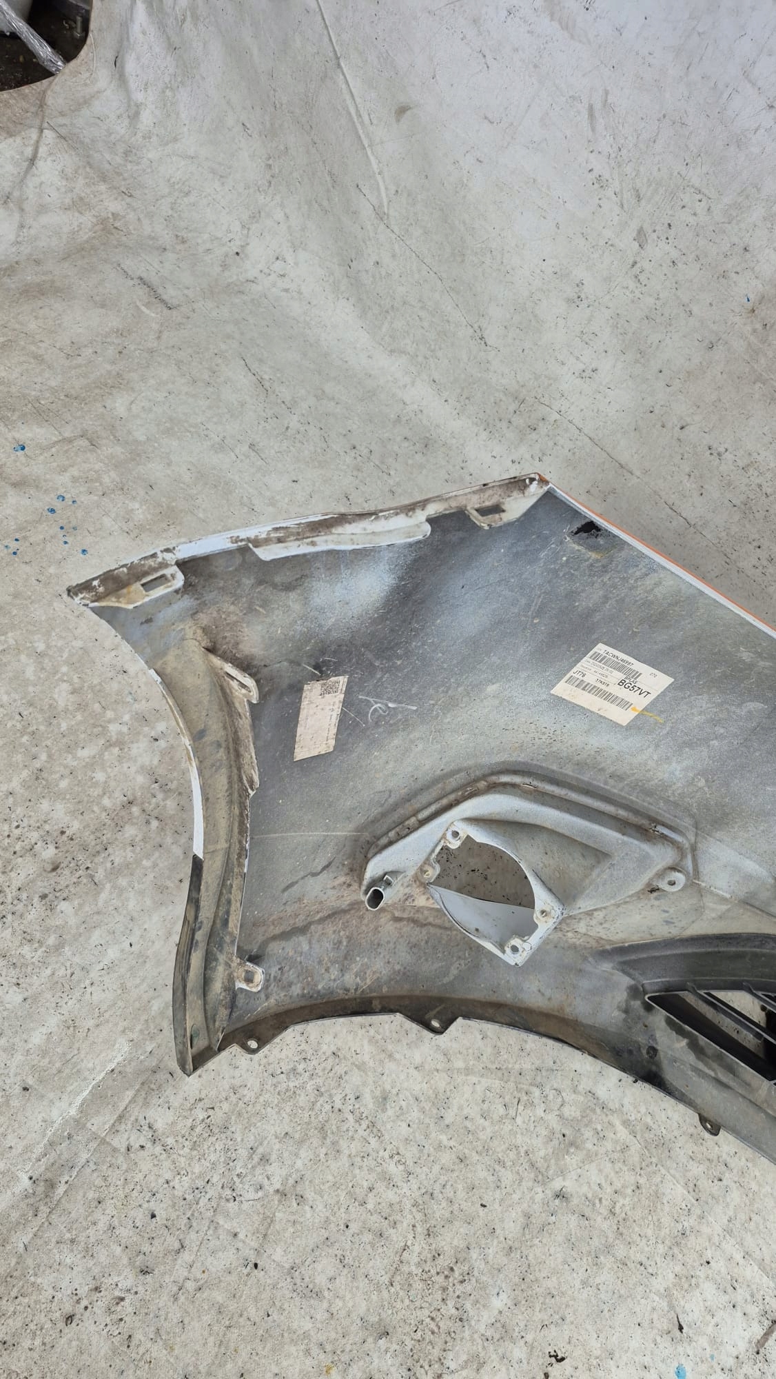 FORD TRANSIT COURIER and 1 MK1 LIFT 17-23 bumper front front
