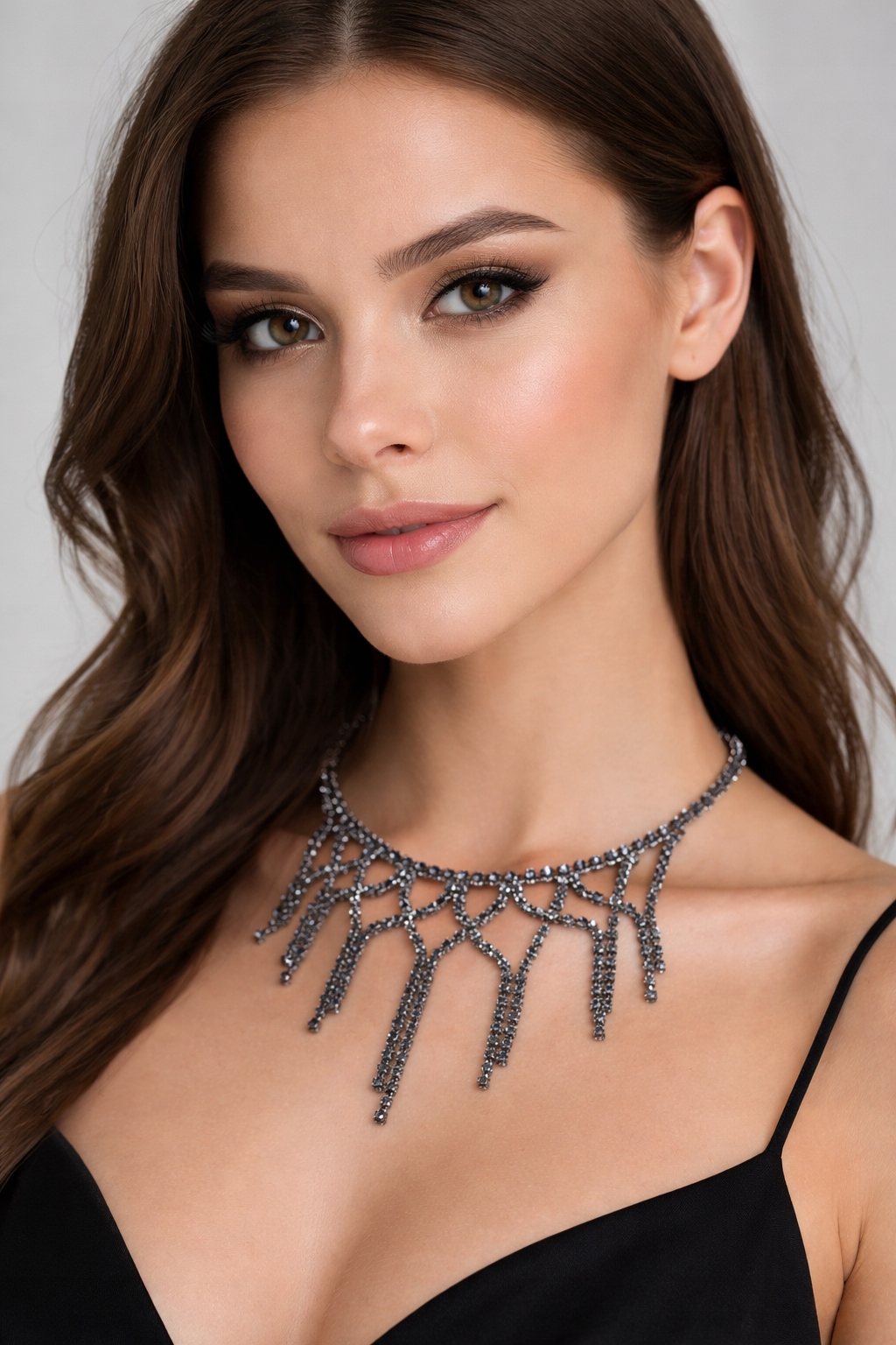 Černý obojek Kolia pro dekolt Choker Náhrdelník Černý Křišťálový Český