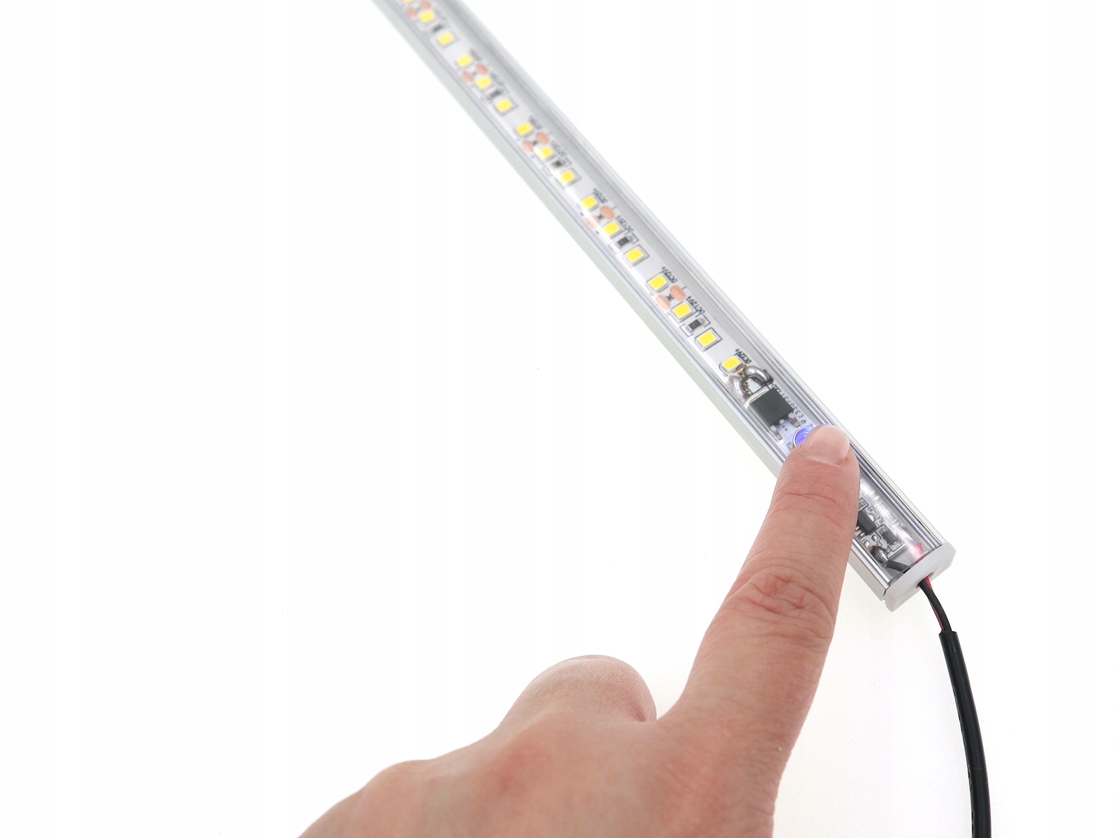 ZESTAW PODSZAFKOWY PROFIL TAŚMA LED NEUTRALNA 1M Moc 10 W