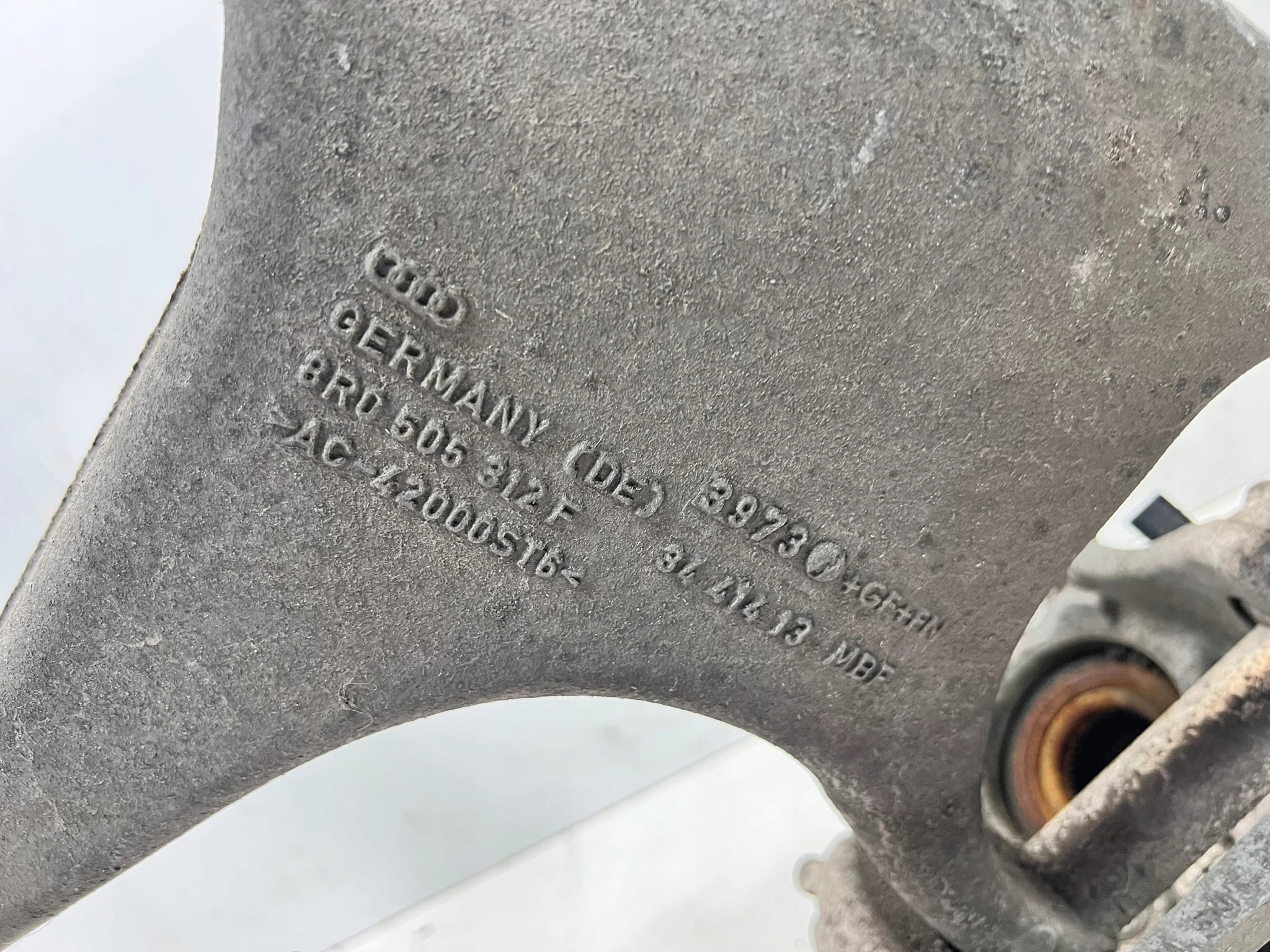 swing right rear part AUDI A6 C7 A7 Q5 8R0505312F complete