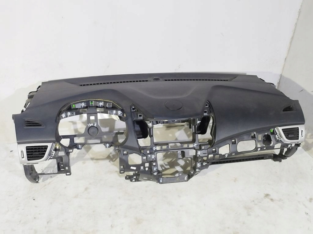 Hyundai I30 II 2 dashboard instrument panel console EU