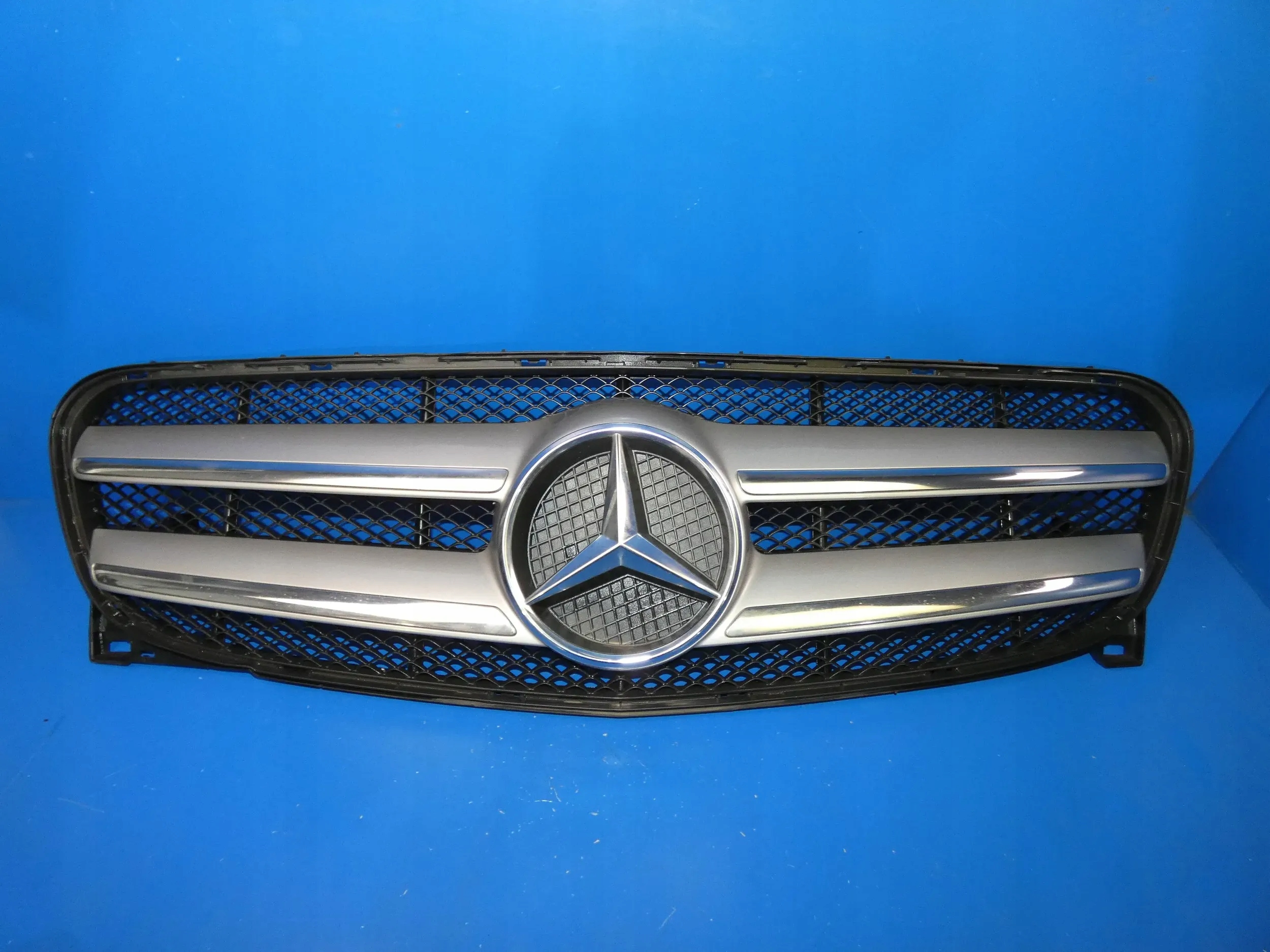 Mercedes GLA W156 X156 GRILL ATRAPA PRZÓD AMG