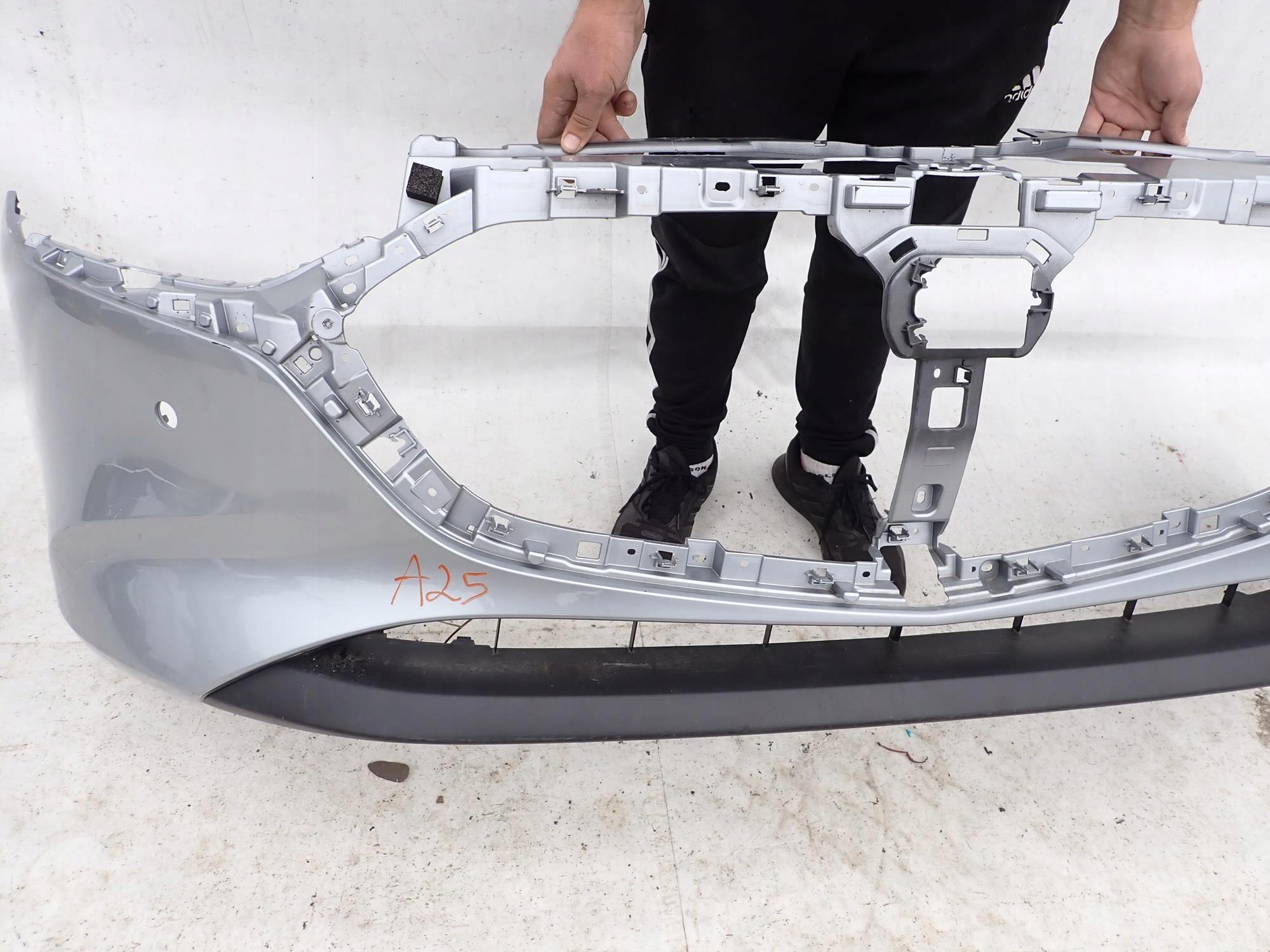 MAZDA 3 IV 19-> bumper front front PDC