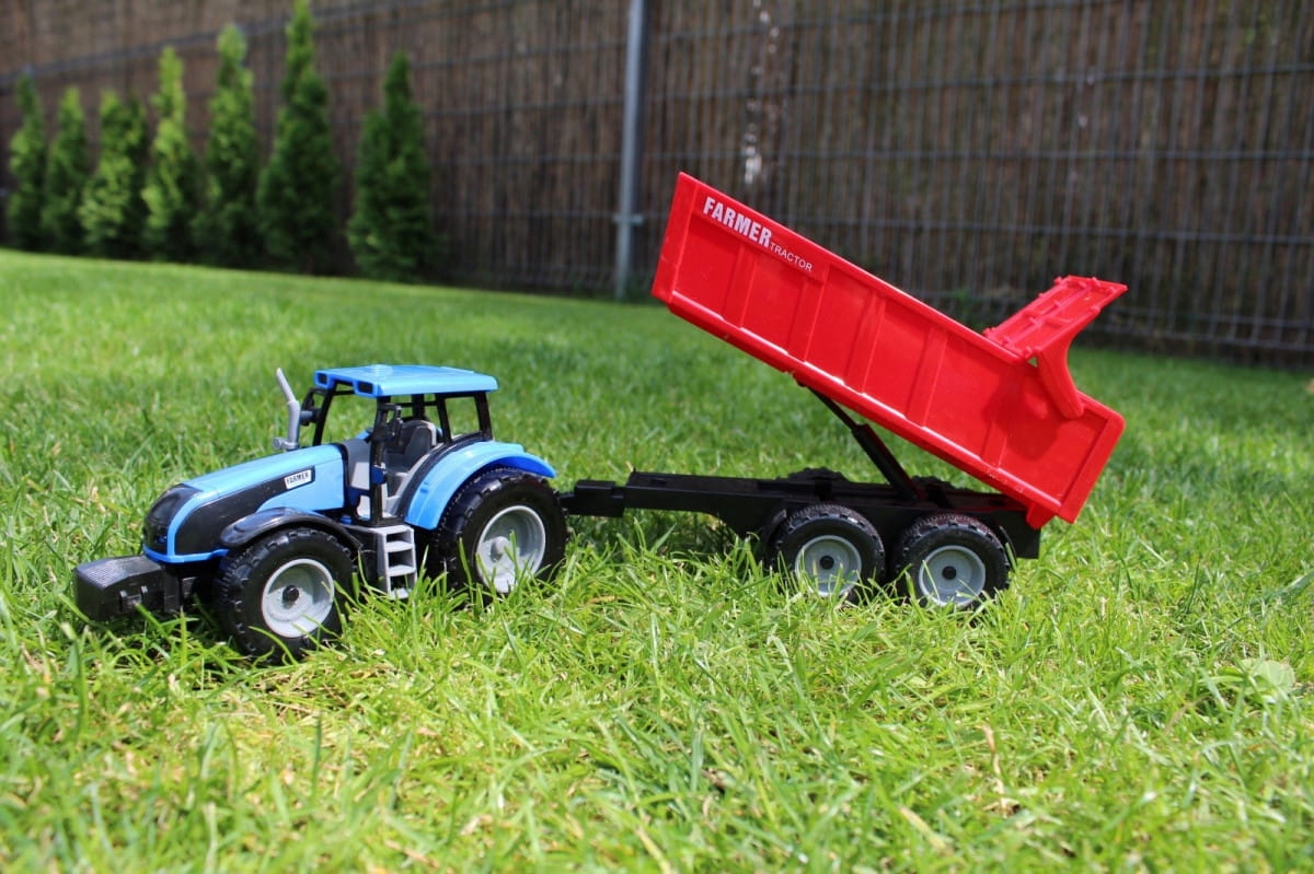 

Traktor + przyczepa zabawka dla dziecka Traktorek