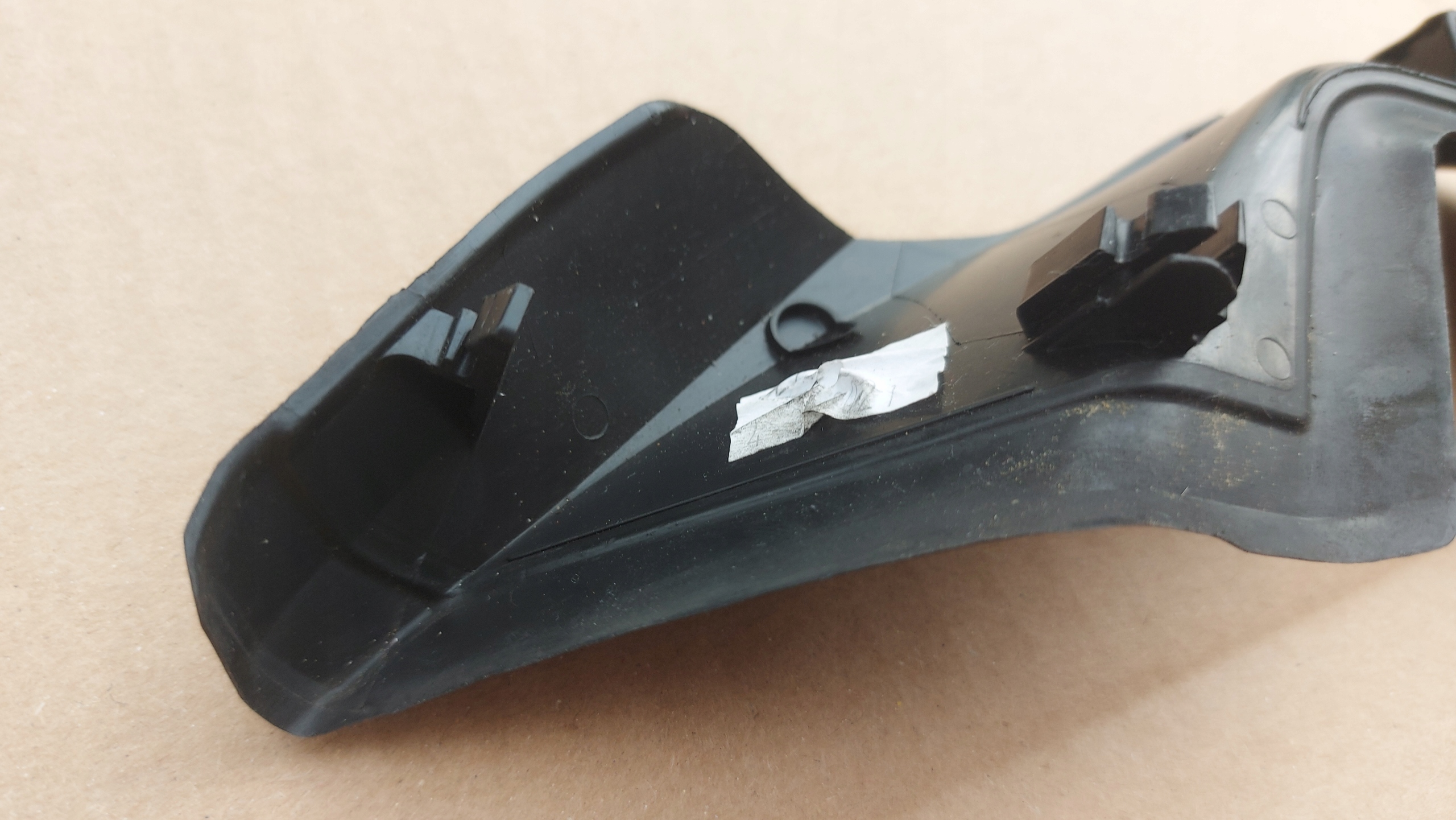 spoiler under the window left TOYOTA AYGO II 14
