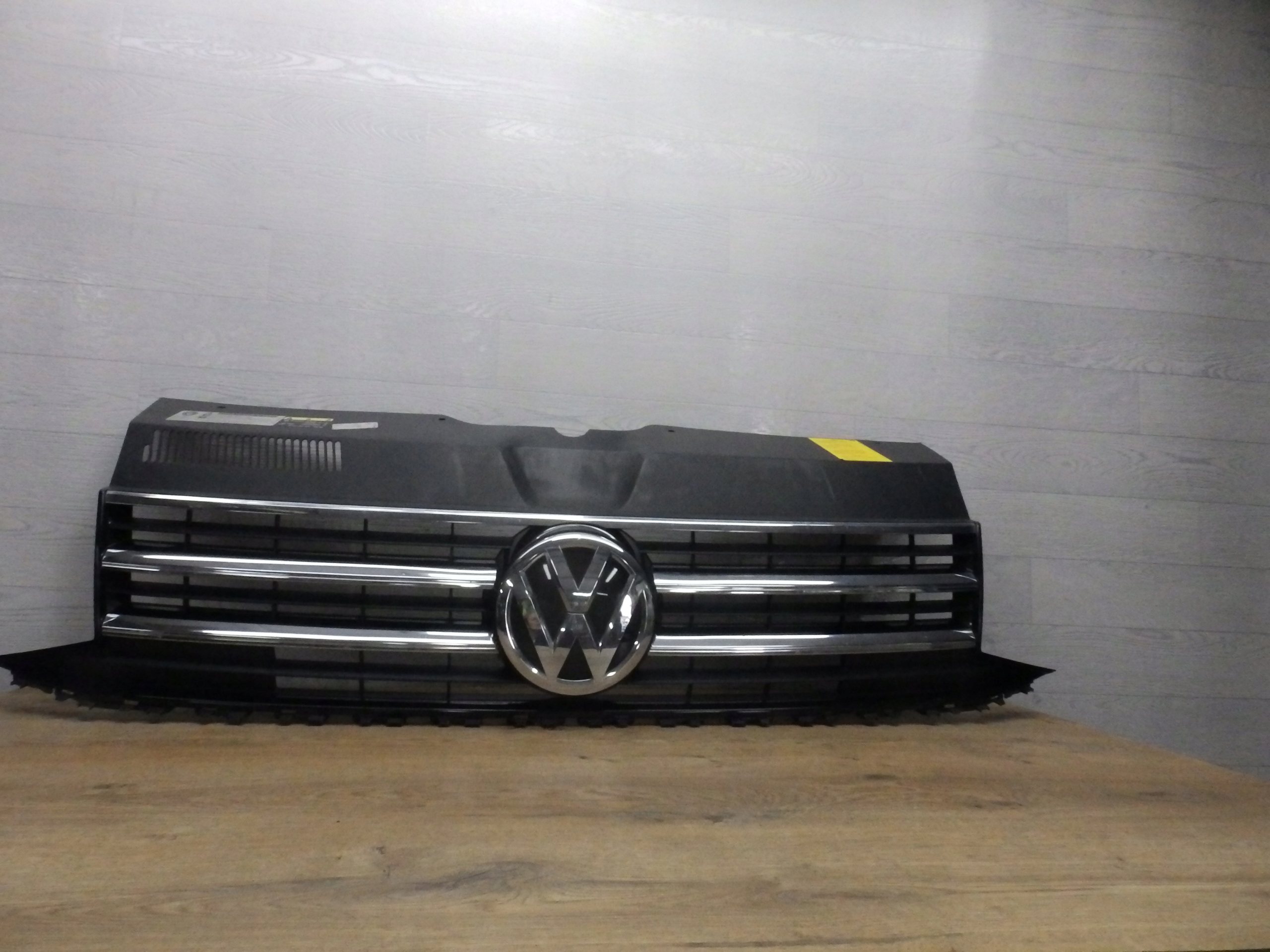 Grill atrapa chłodnicy VW T5 Lift T6 Caravelle 7E5