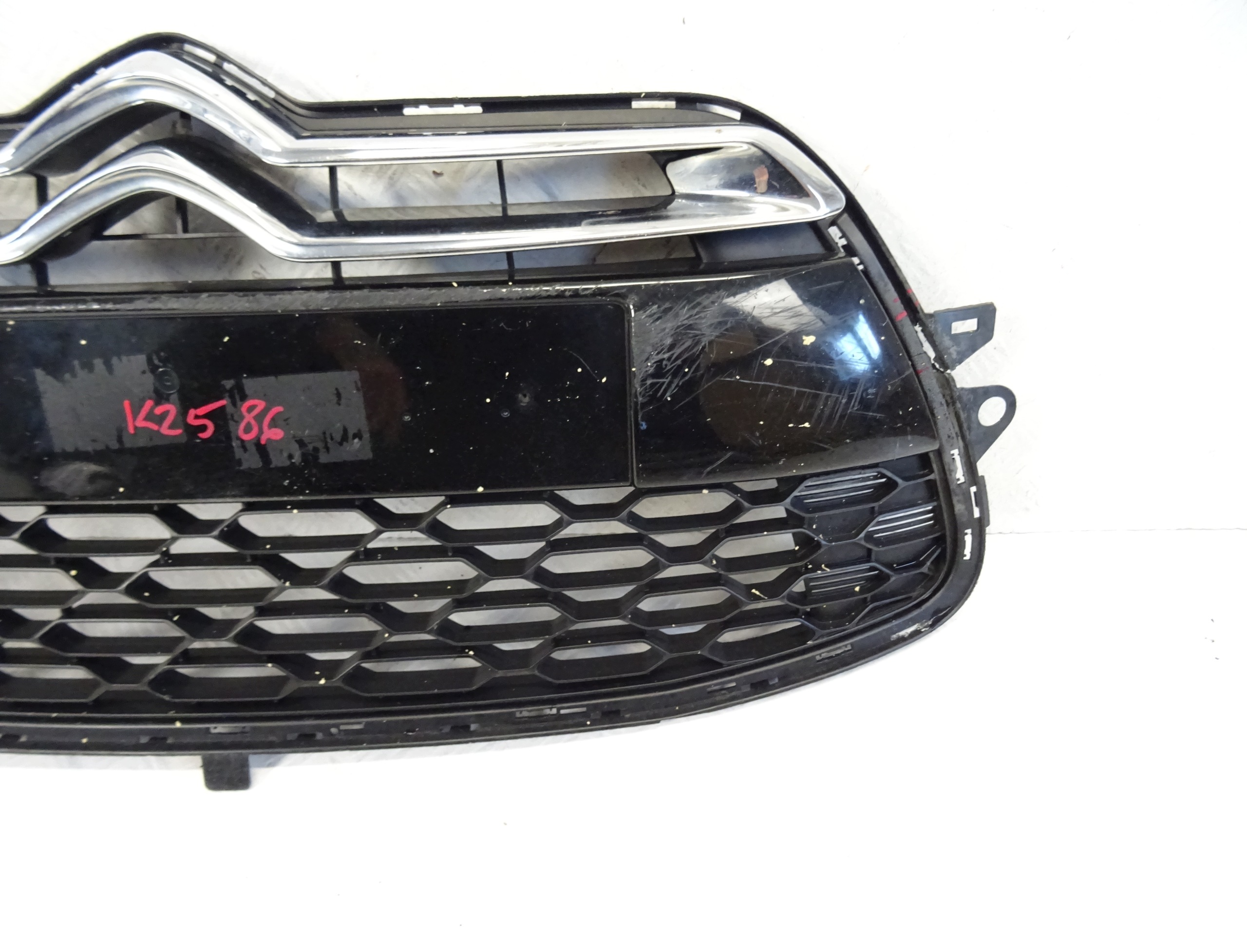 grill grille front CITROEN DS3 and 9674025277