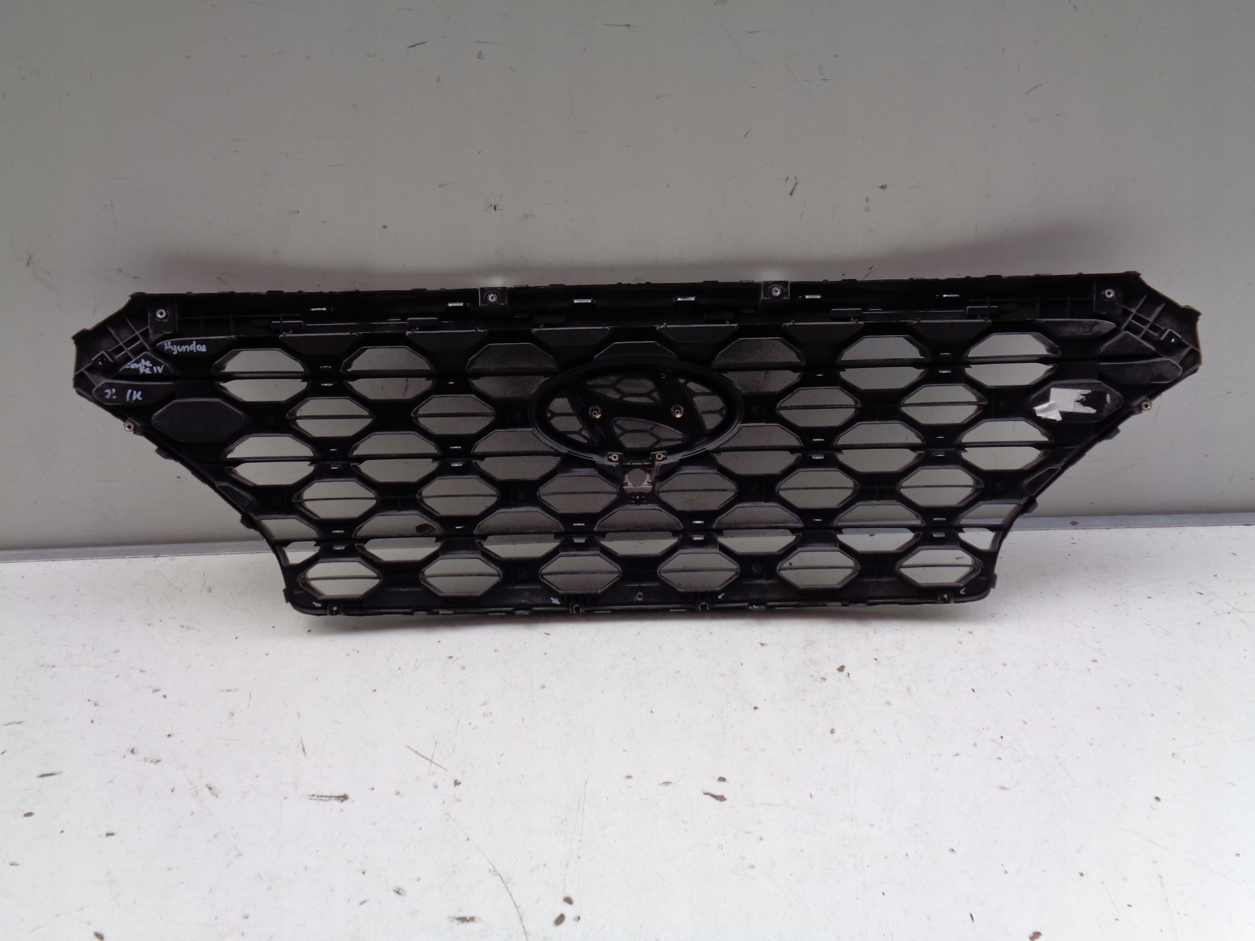 Grille HYUNDAI SANTA FE IV 18