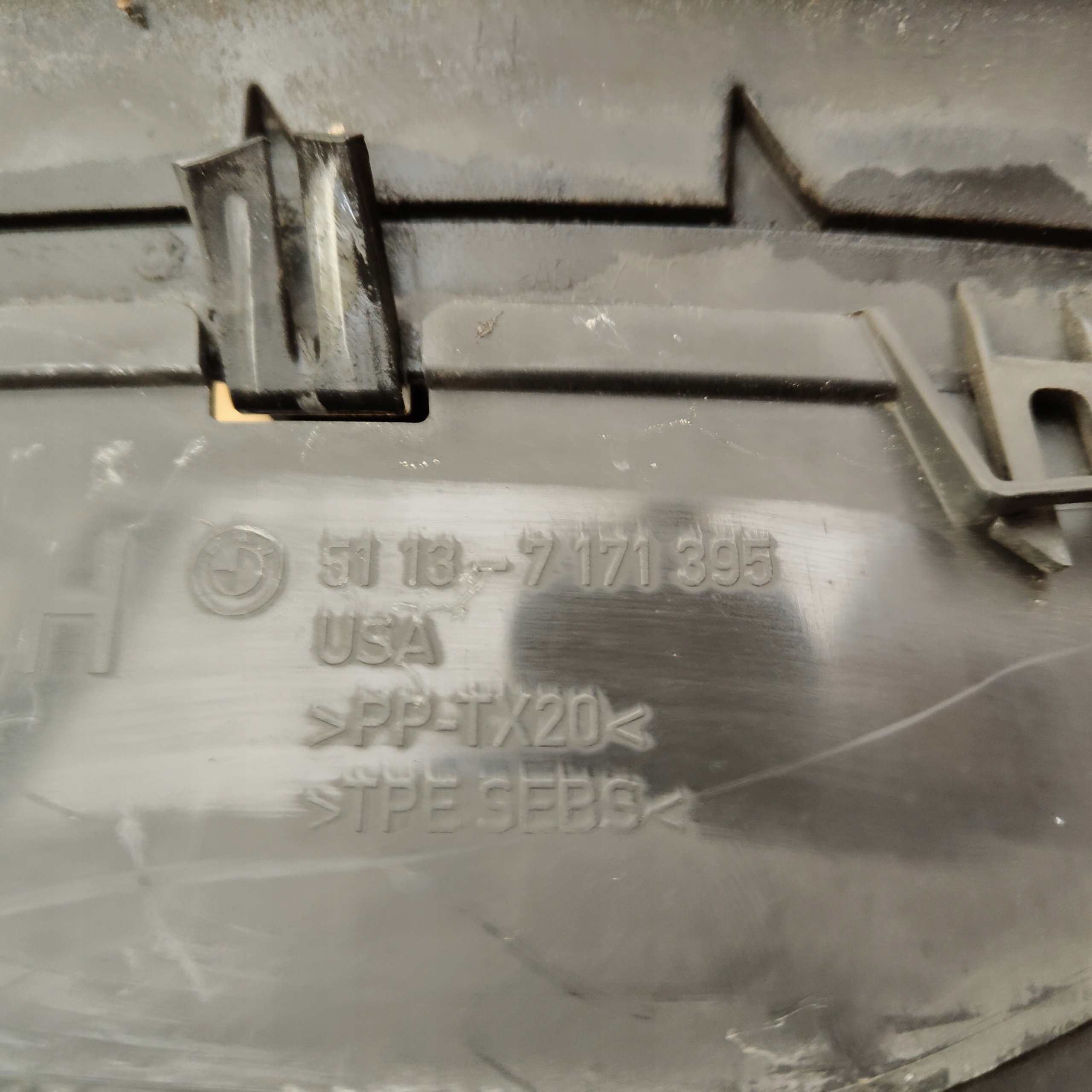 grill kidney grille left BMW X5 E70 51137171395