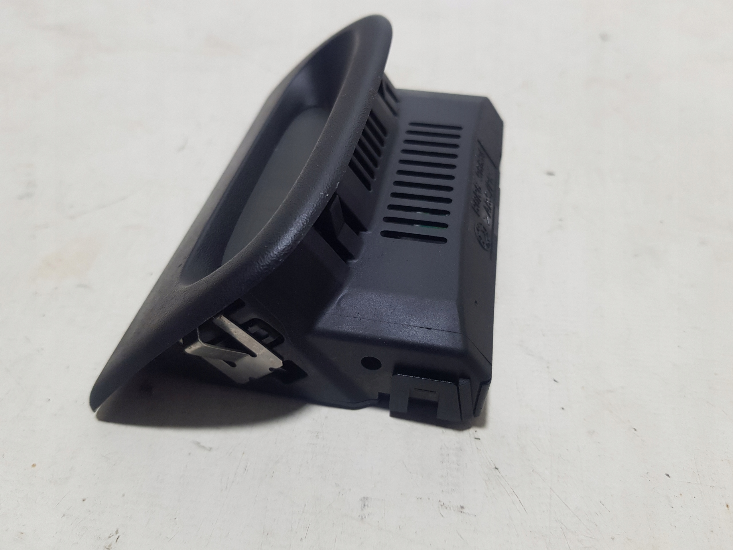 display CZUJNIKOW PDC MERCEDES SL R230 W230 EKRAN