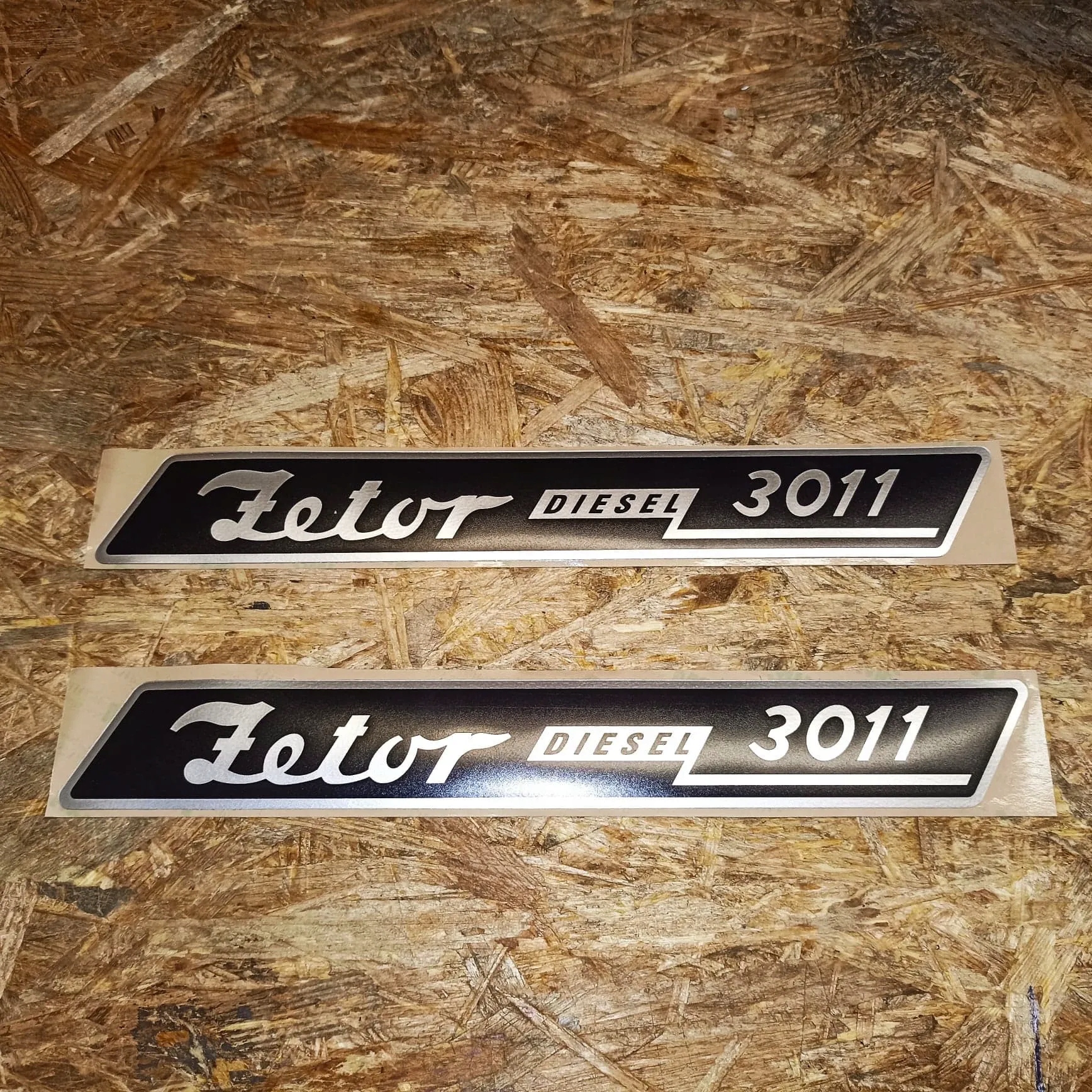 KOMPLET NAKLEJEK ZETOR 3011