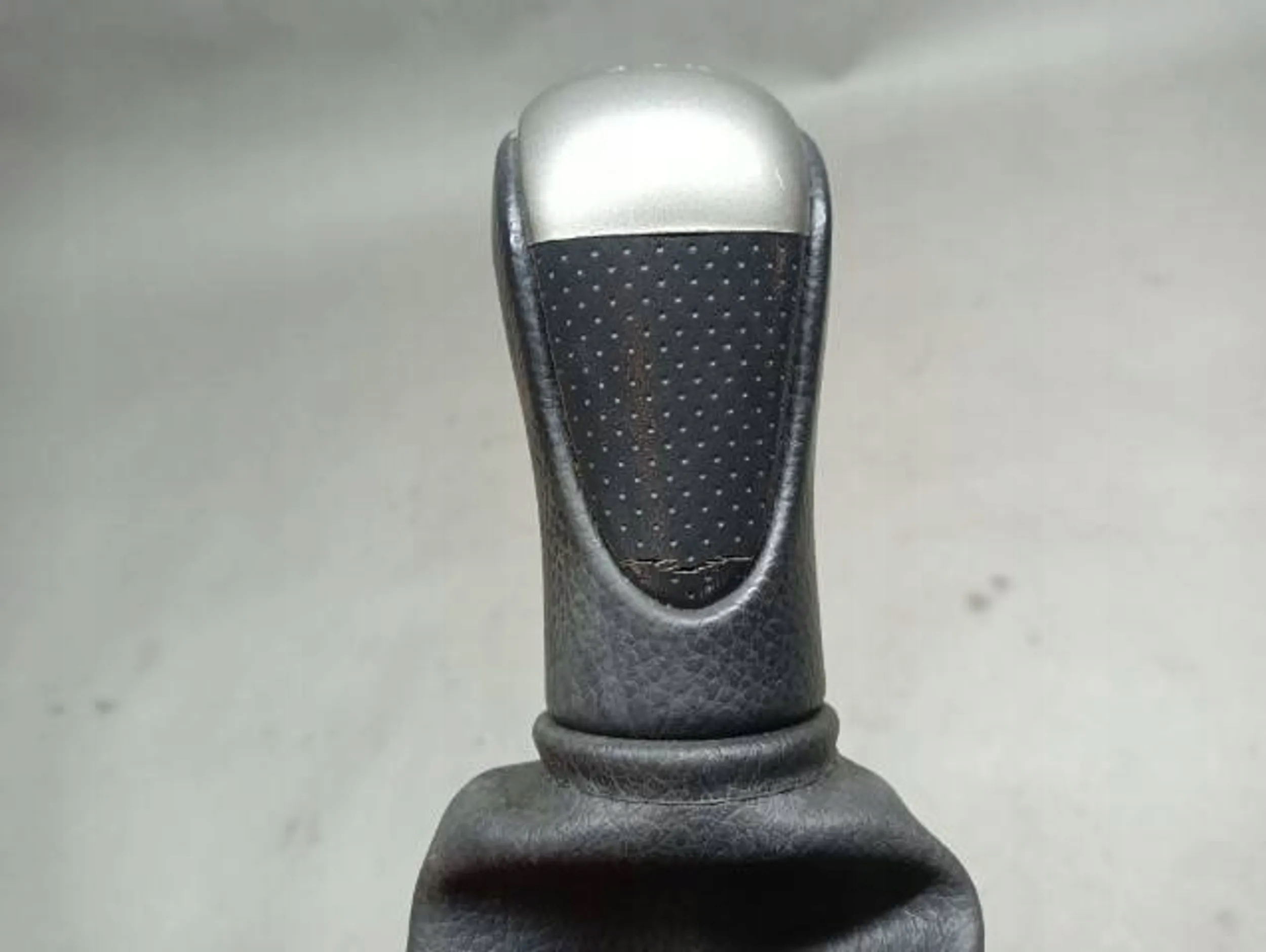 GAŁKA MIESZEK ZMIANY BIEGÓW NISSAN MICRA K13 Producent części Nissan OE